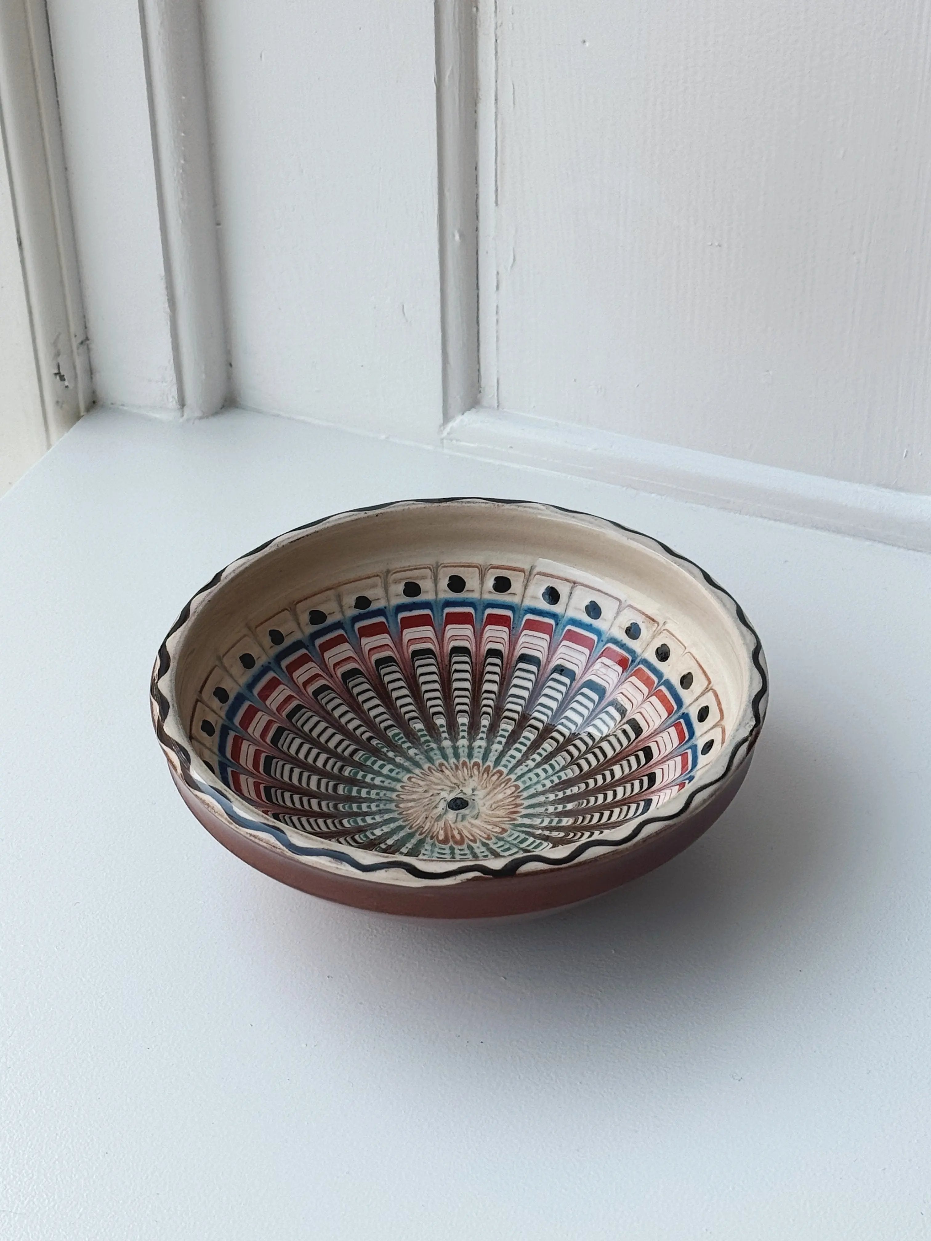 Håndlavet Horezu Skål | No. 12 | Ø 17 cm Studio Hafnia