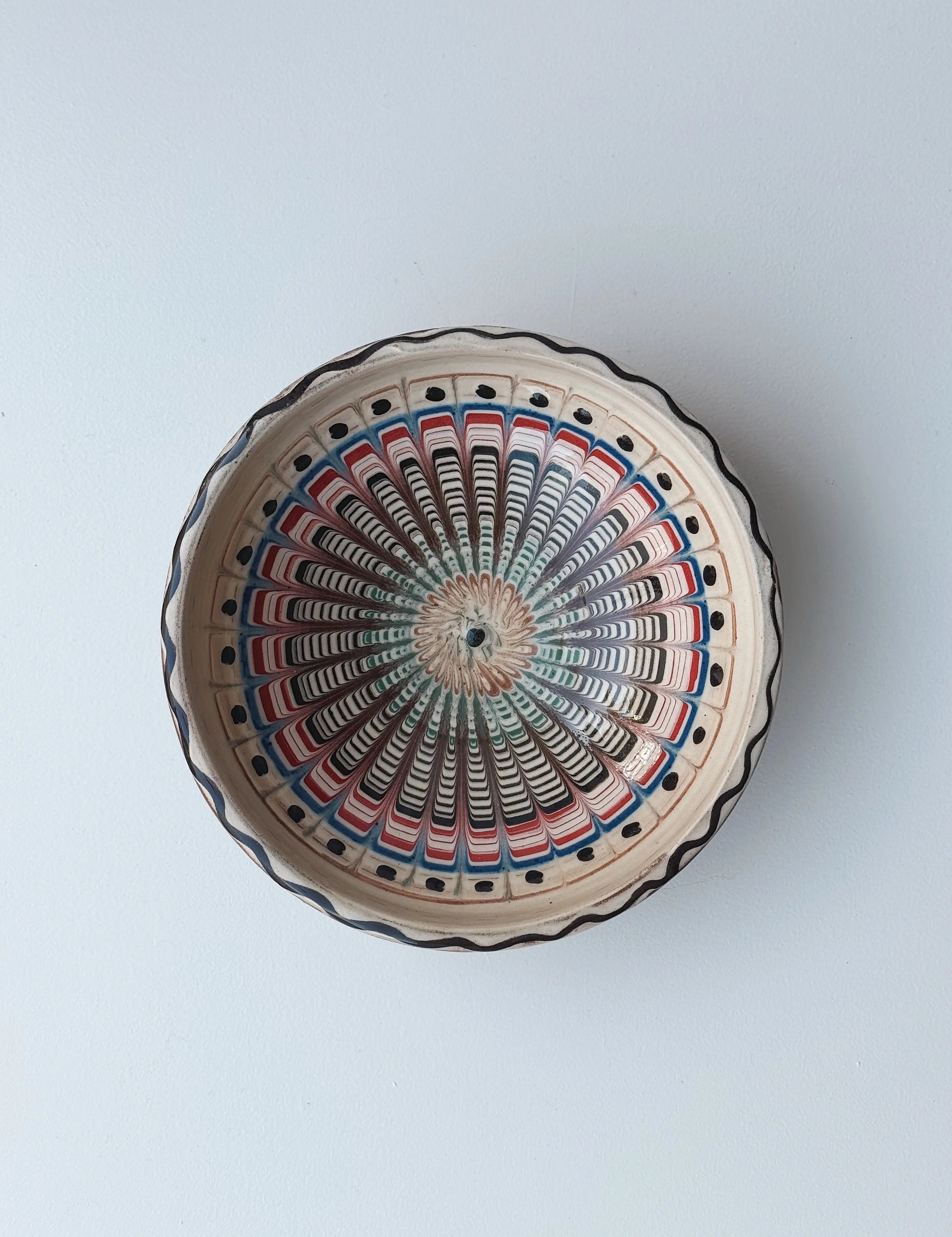 Håndlavet Horezu Skål | No. 12 | Ø 17 cm Studio Hafnia