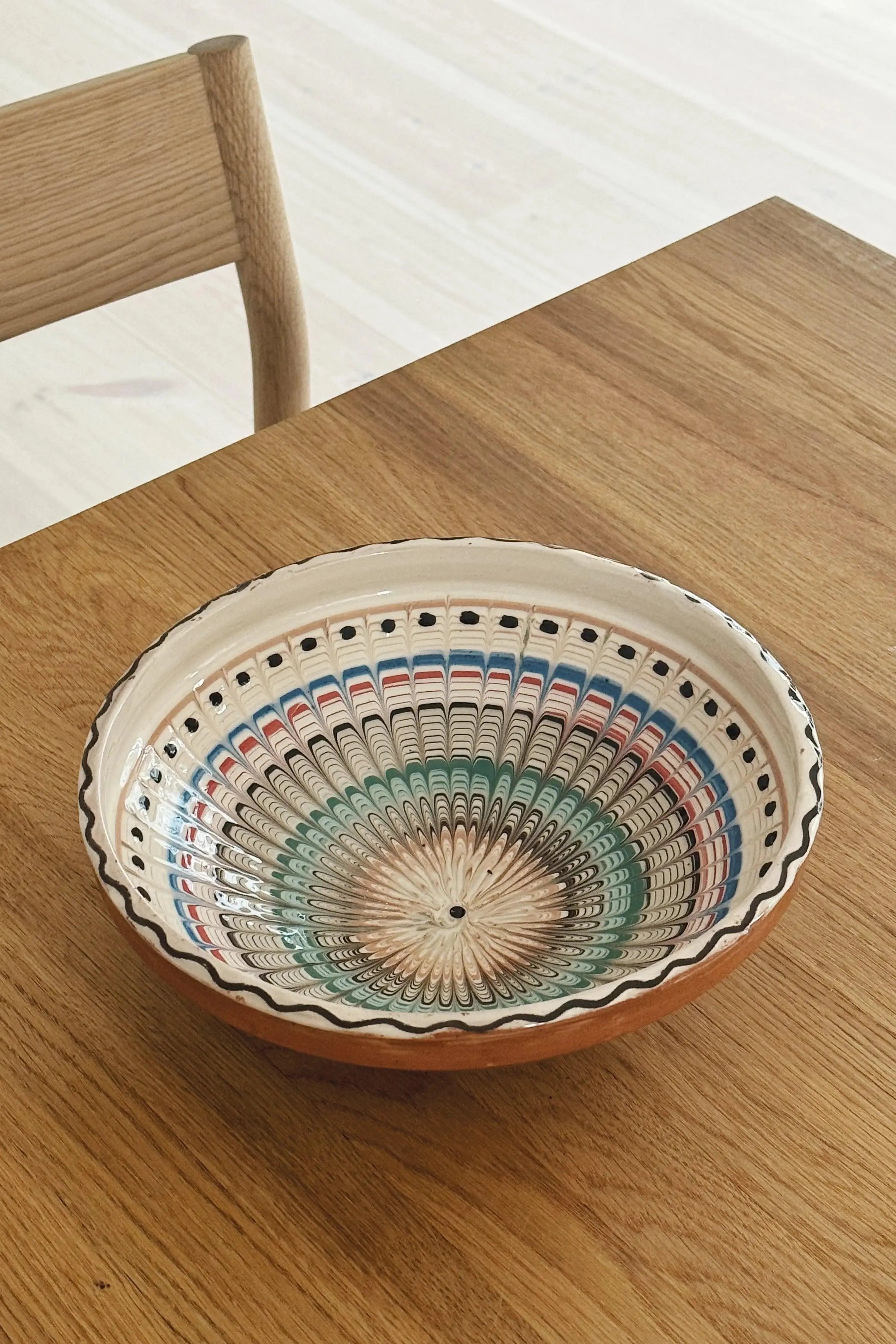 Håndlavet Horezu Skål | No. 12 | Ø 25 cm Studio Hafnia