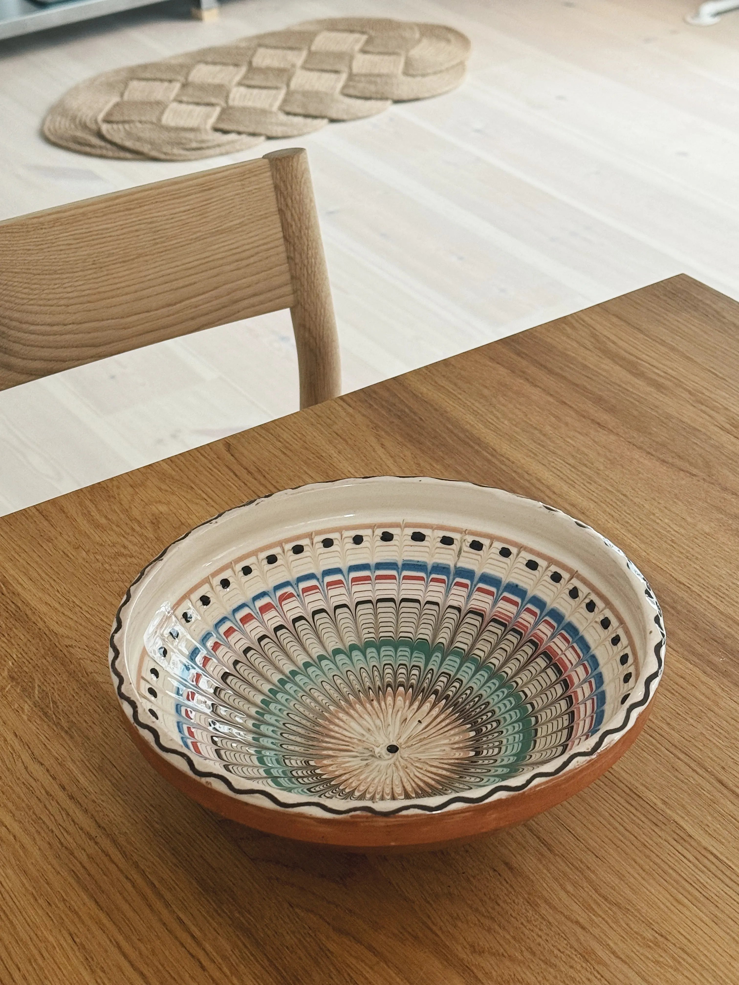 Håndlavet Horezu Skål | No. 12 | Ø 25 cm Studio Hafnia