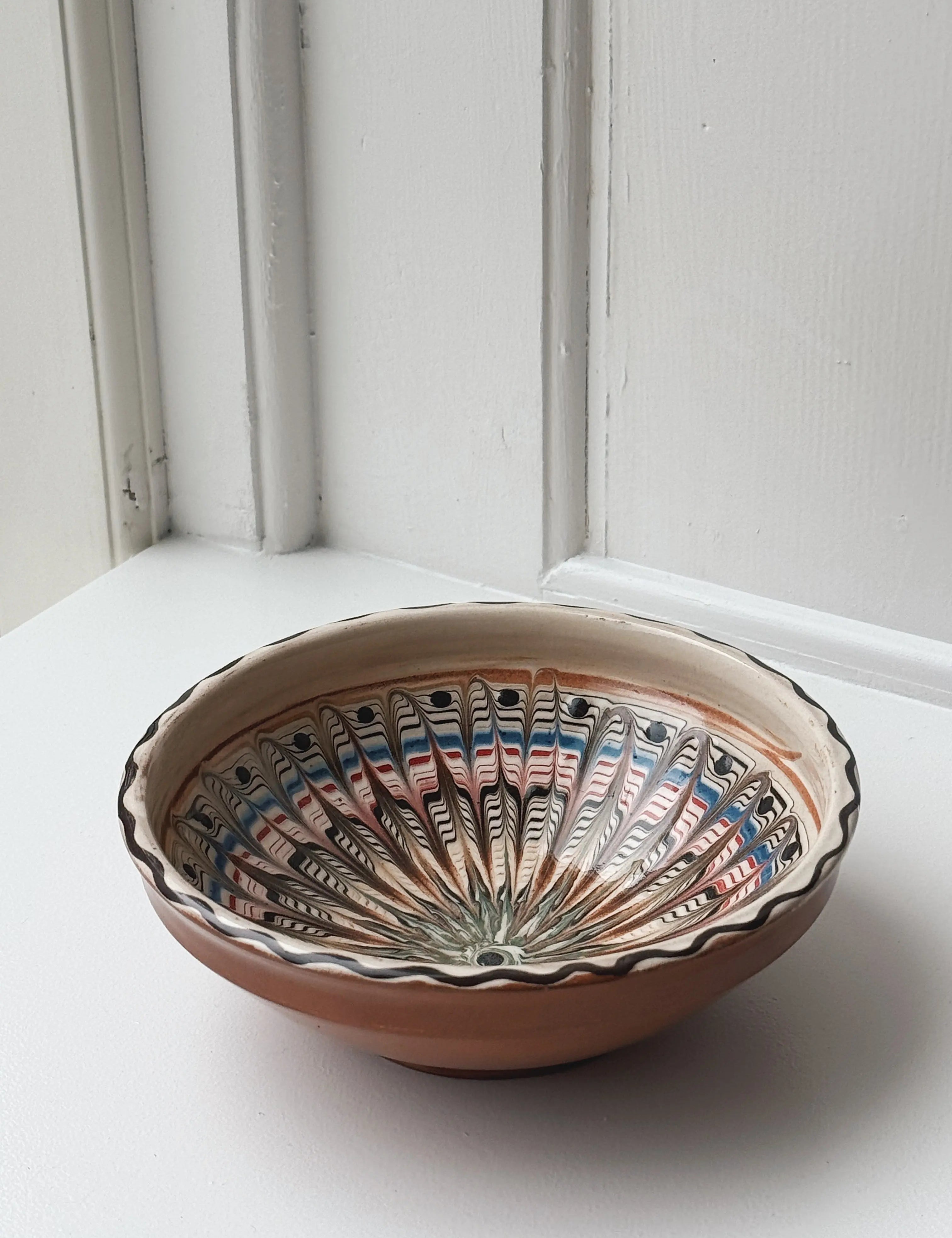 Håndlavet Horezu Skål | No. 13 | Ø 17 cm Studio Hafnia