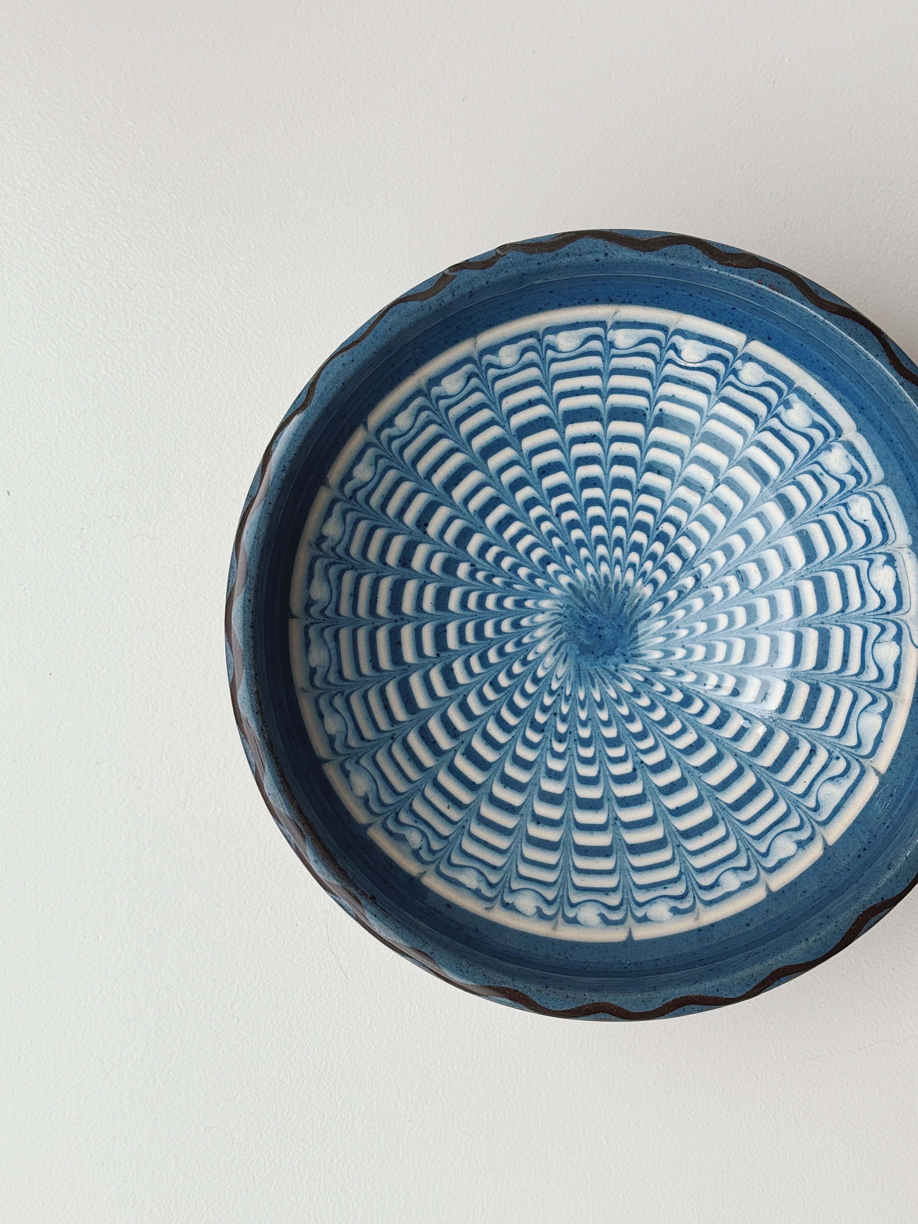 Håndlavet Horezu Skål | No. 13 | Ø 17 cm Studio Hafnia