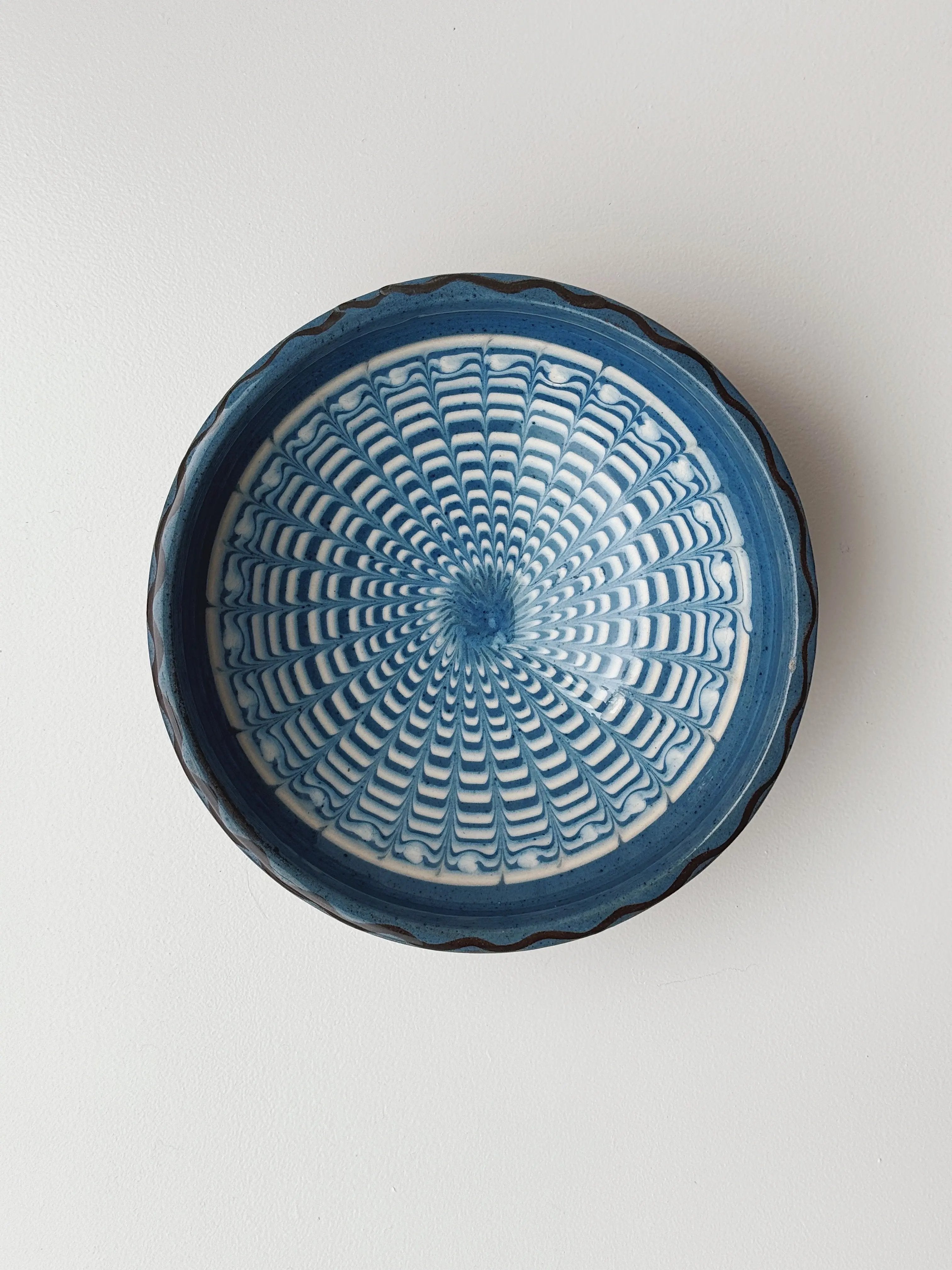 Håndlavet Horezu Skål | No. 13 | Ø 17 cm Studio Hafnia