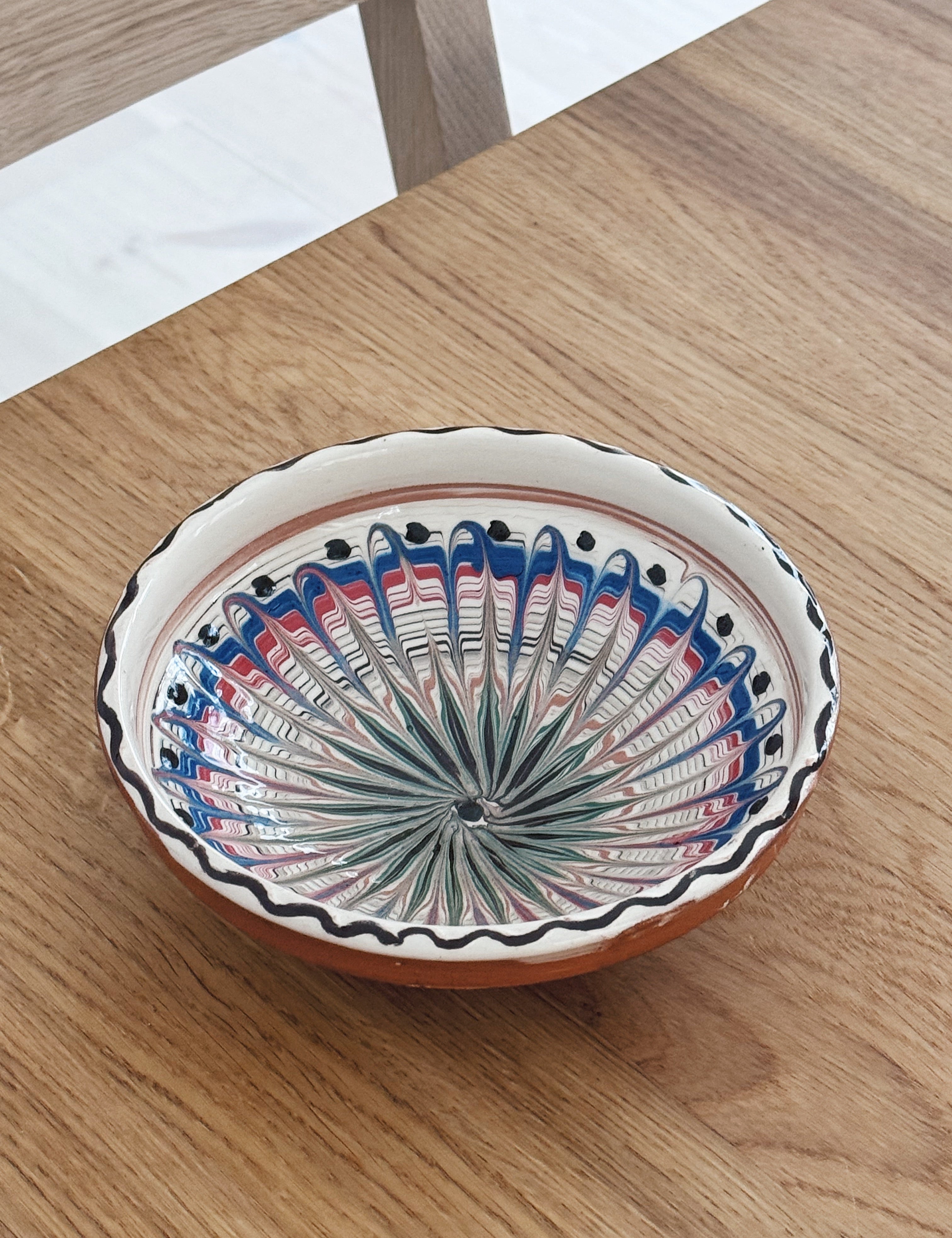 Håndlavet Horezu Skål | No. 13 | Ø 17 cm Studio Hafnia