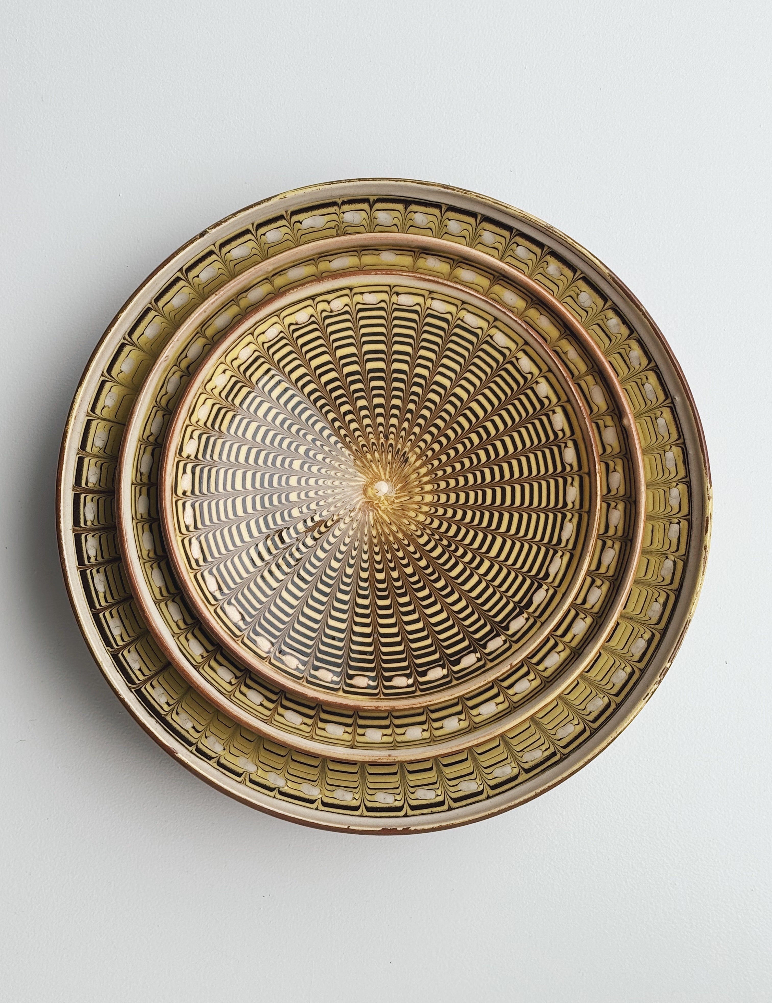 Håndlavet Horezu Tallerken | No. 27 | Flere Størrelser Studio Hafnia