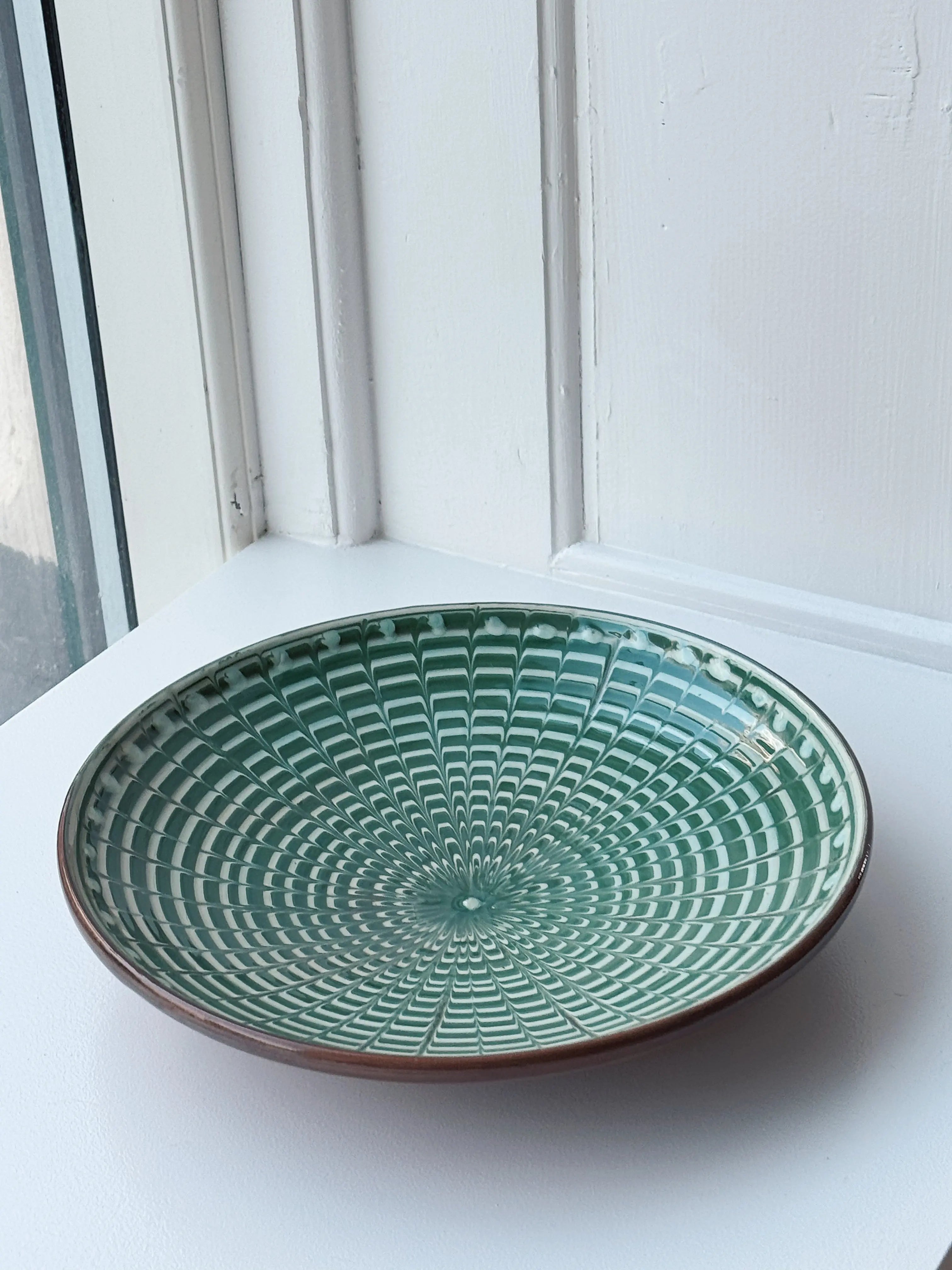 Håndlavet Horezu Tallerken | No. 29 | Flere Størrelser Studio Hafnia