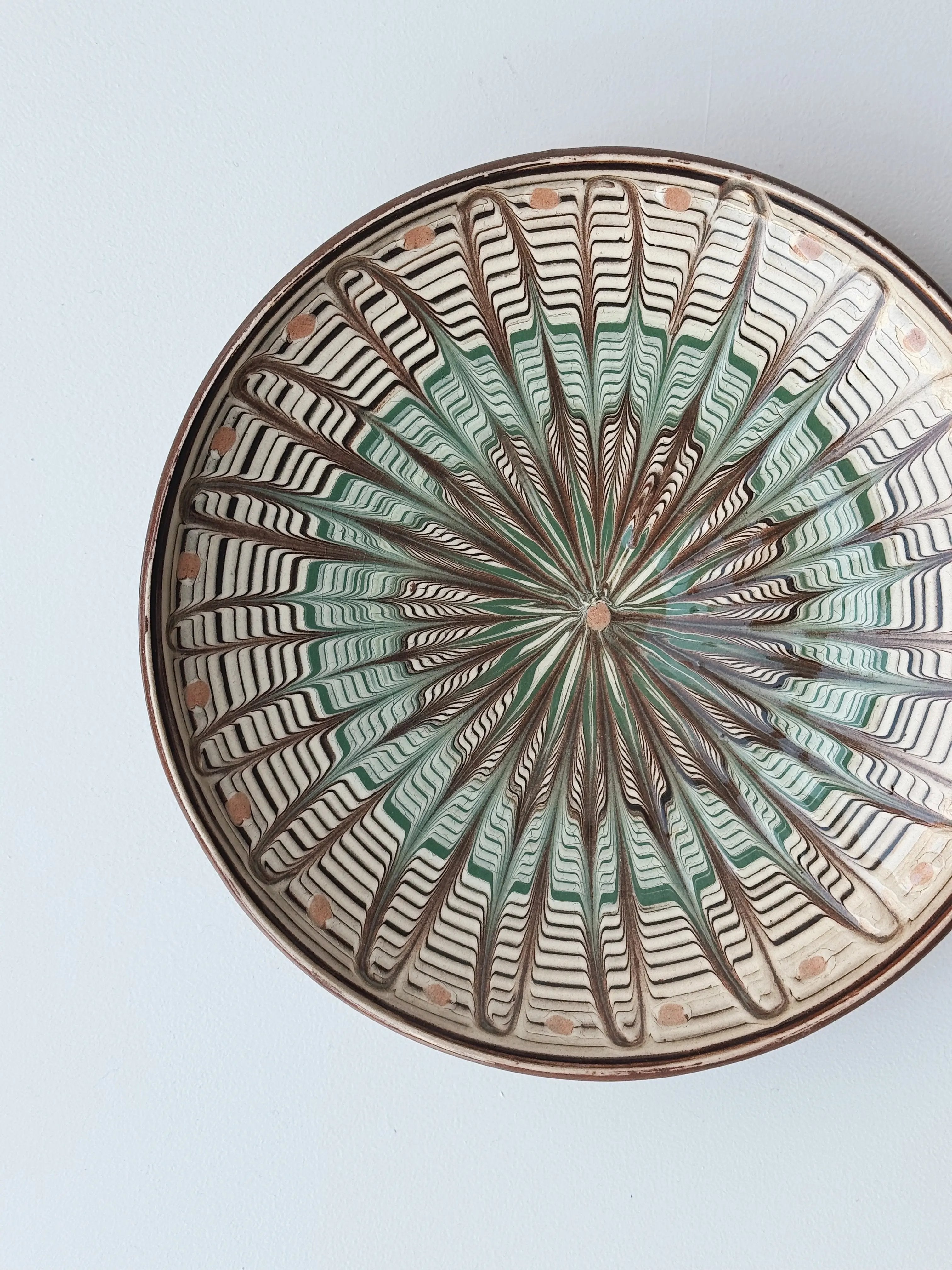 Håndlavet Horezu Tallerken | No. 32 | Flere Størrelser Studio Hafnia