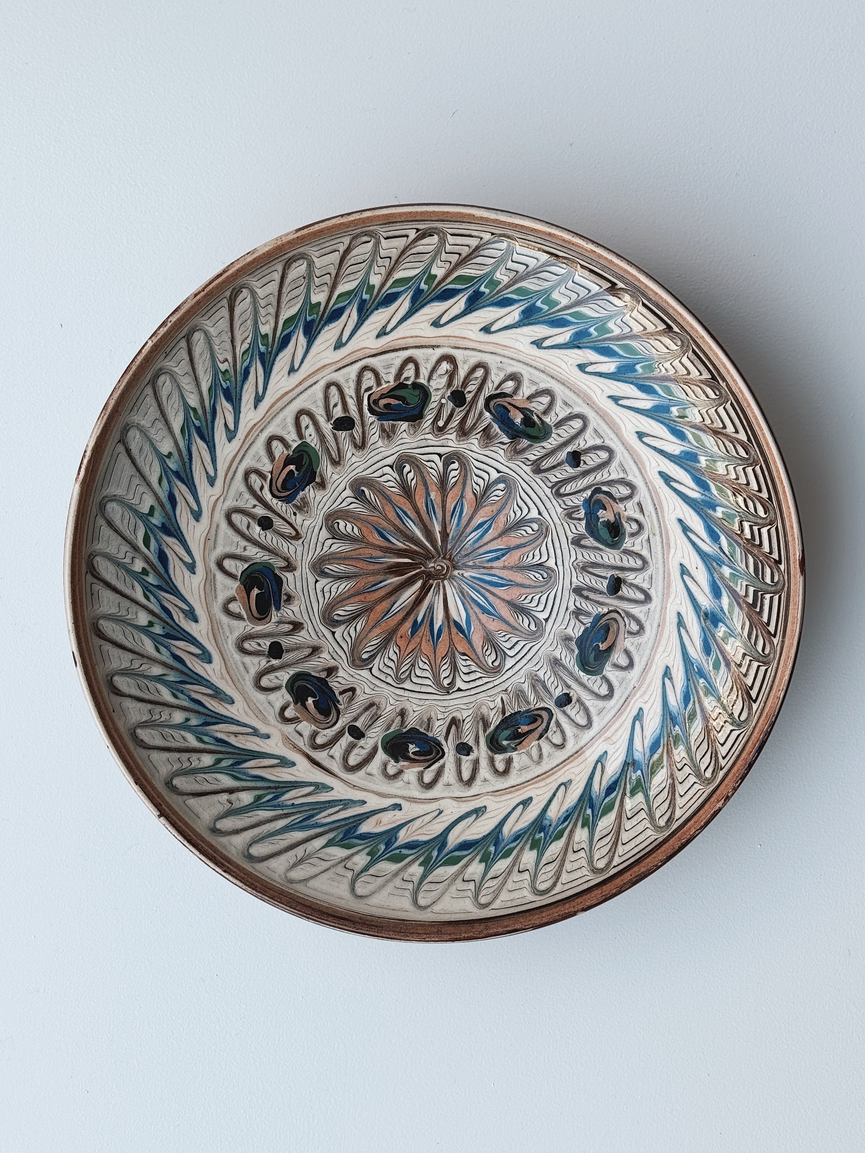 Håndlavet Horezu Tallerken | No. 34 | Flere Størrelser Studio Hafnia