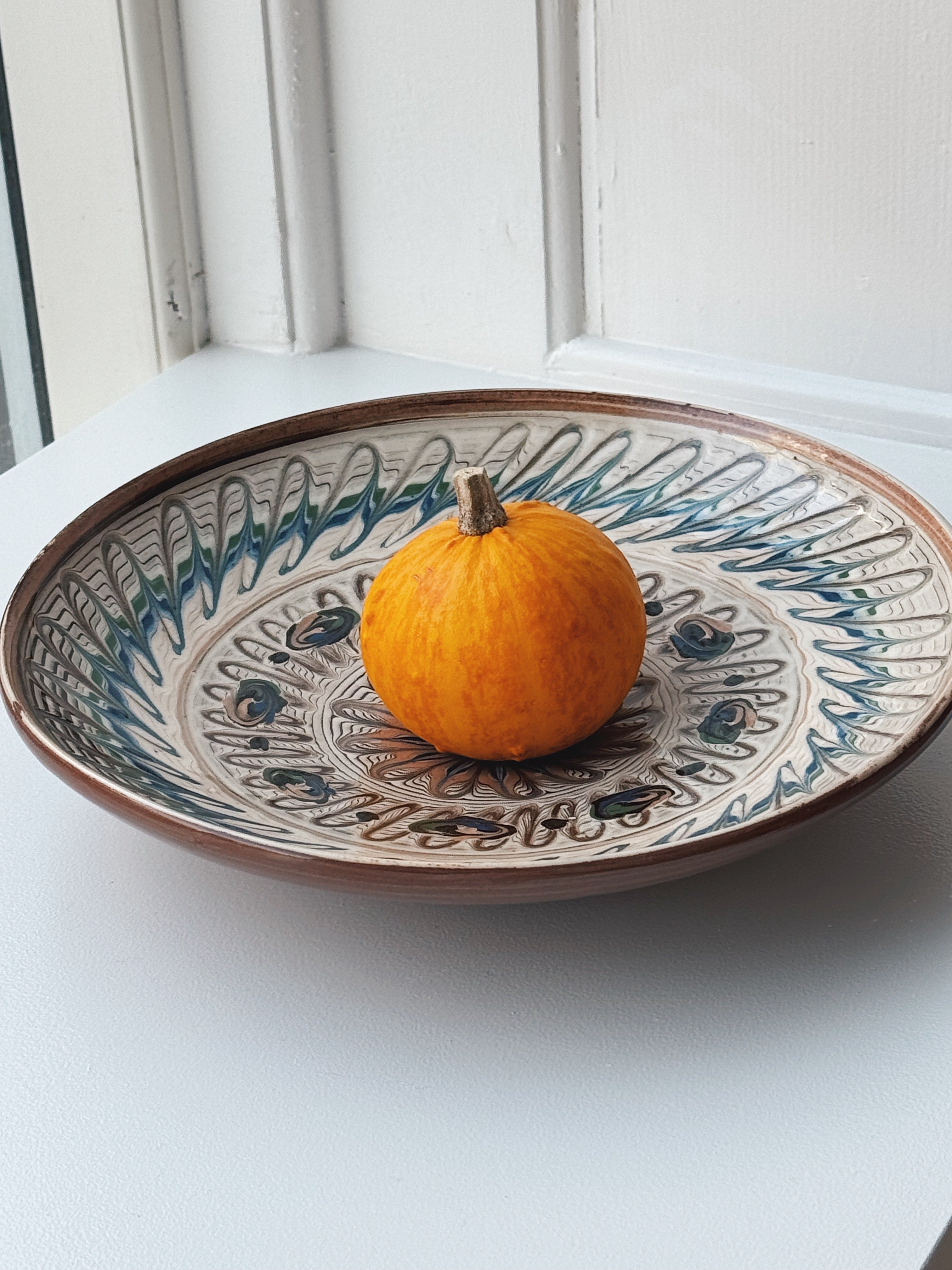 Håndlavet Horezu Tallerken | No. 34 | Flere Størrelser Studio Hafnia