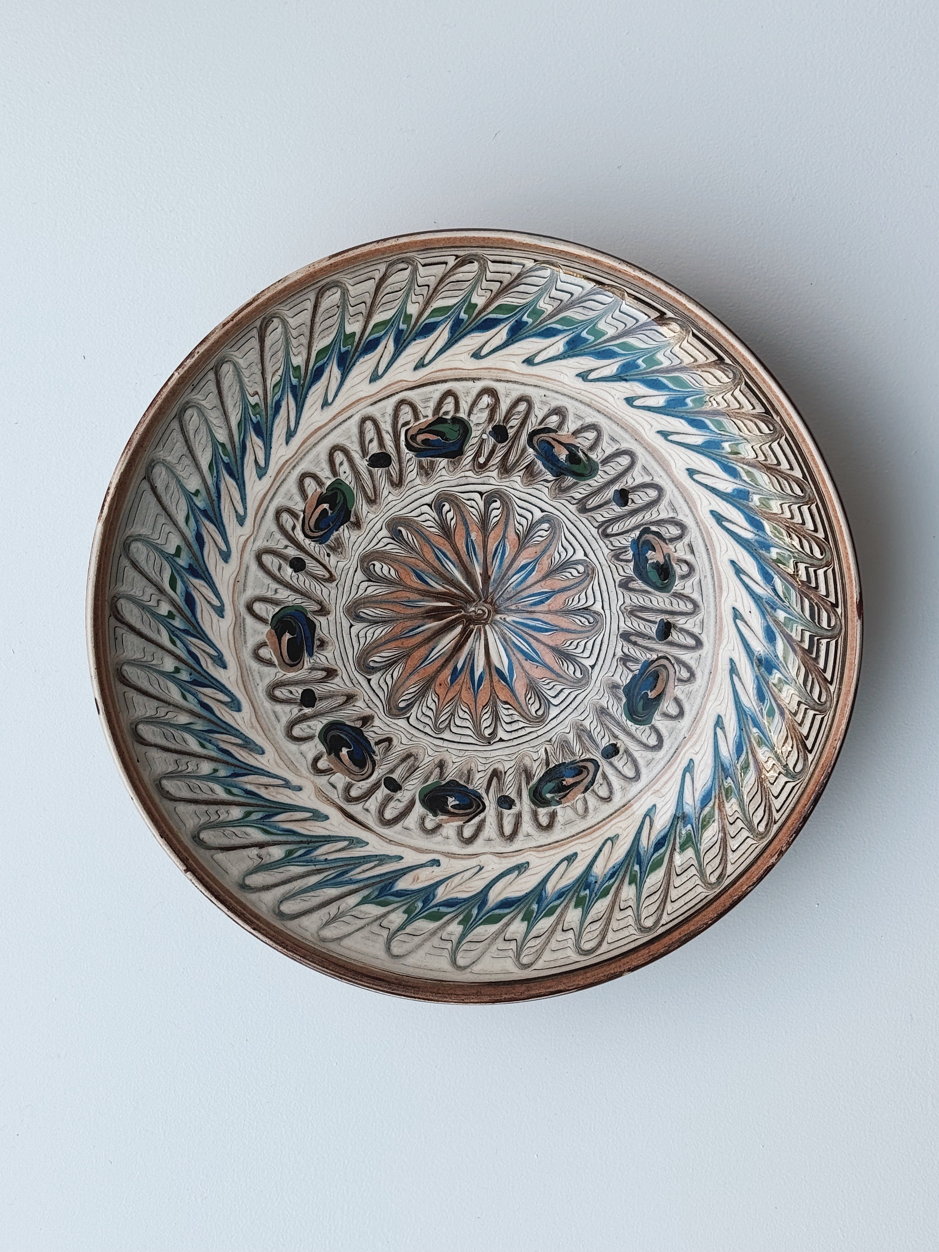 Håndlavet Horezu Tallerken | No. 34 | Flere Størrelser Studio Hafnia