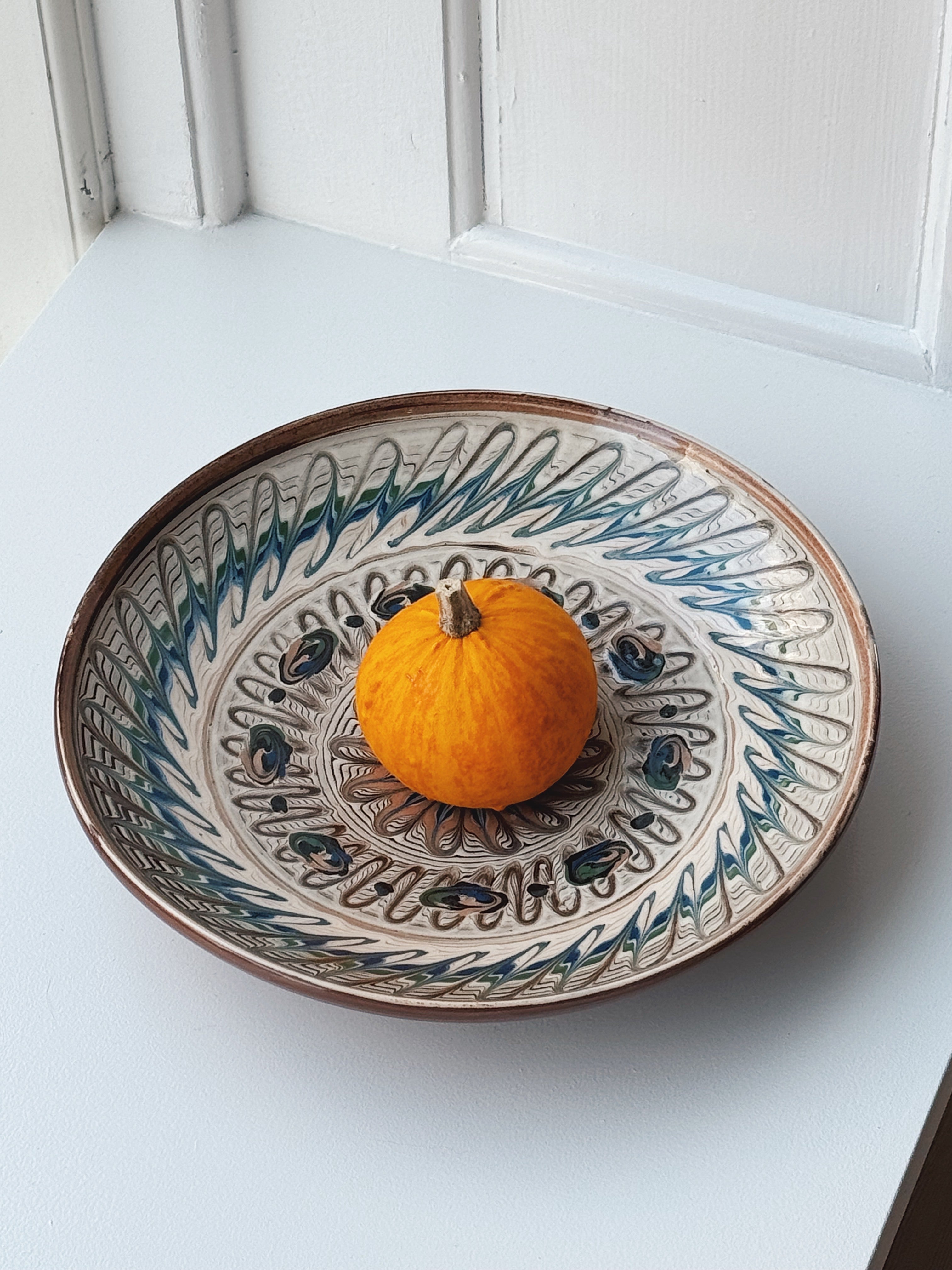 Håndlavet Horezu Tallerken | No. 34 | Flere Størrelser Studio Hafnia