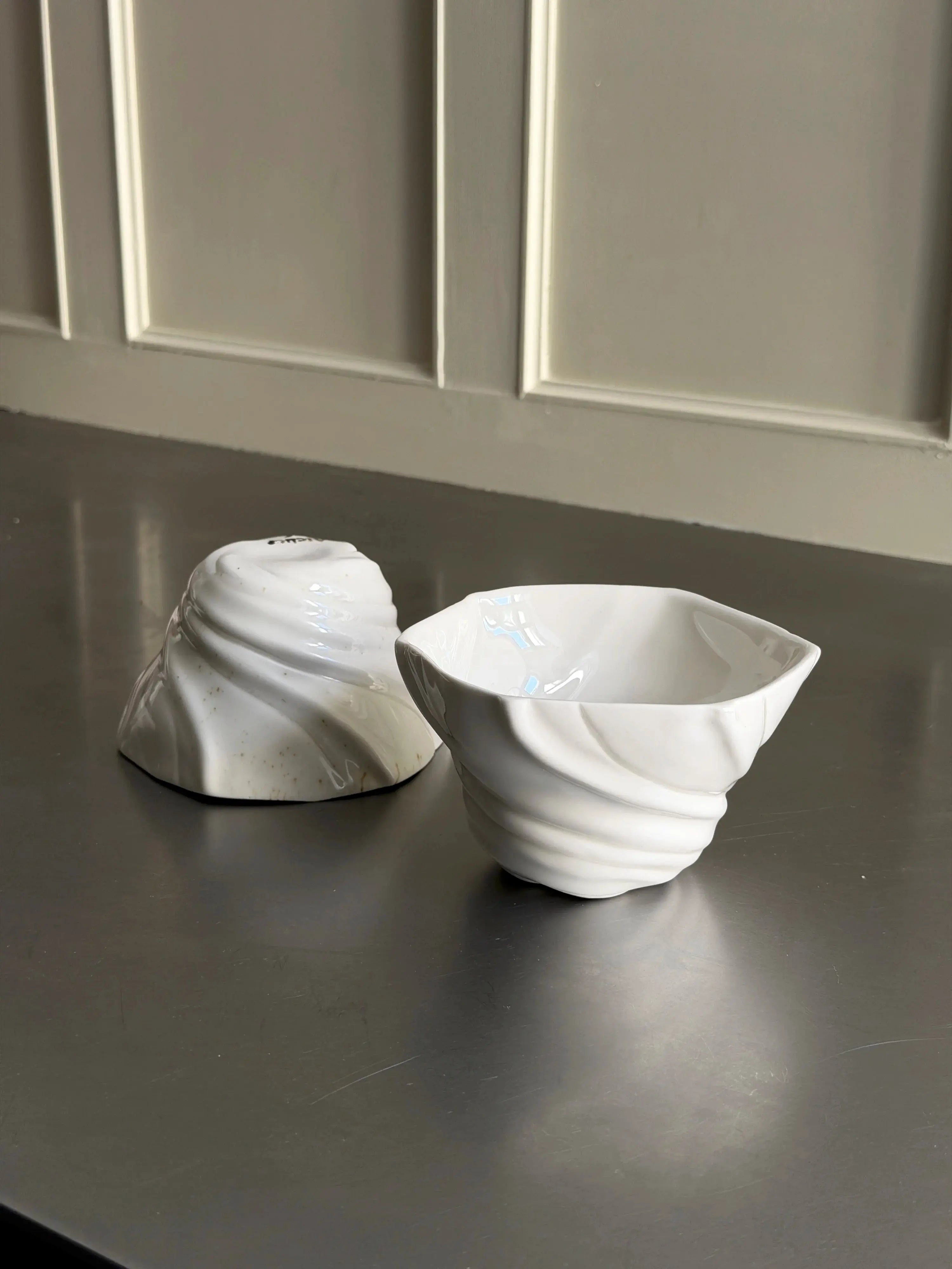 Håndlavet Riflingekop | Atelier Marée | Hvidt Porcelæn 270 ml Atelier Marée