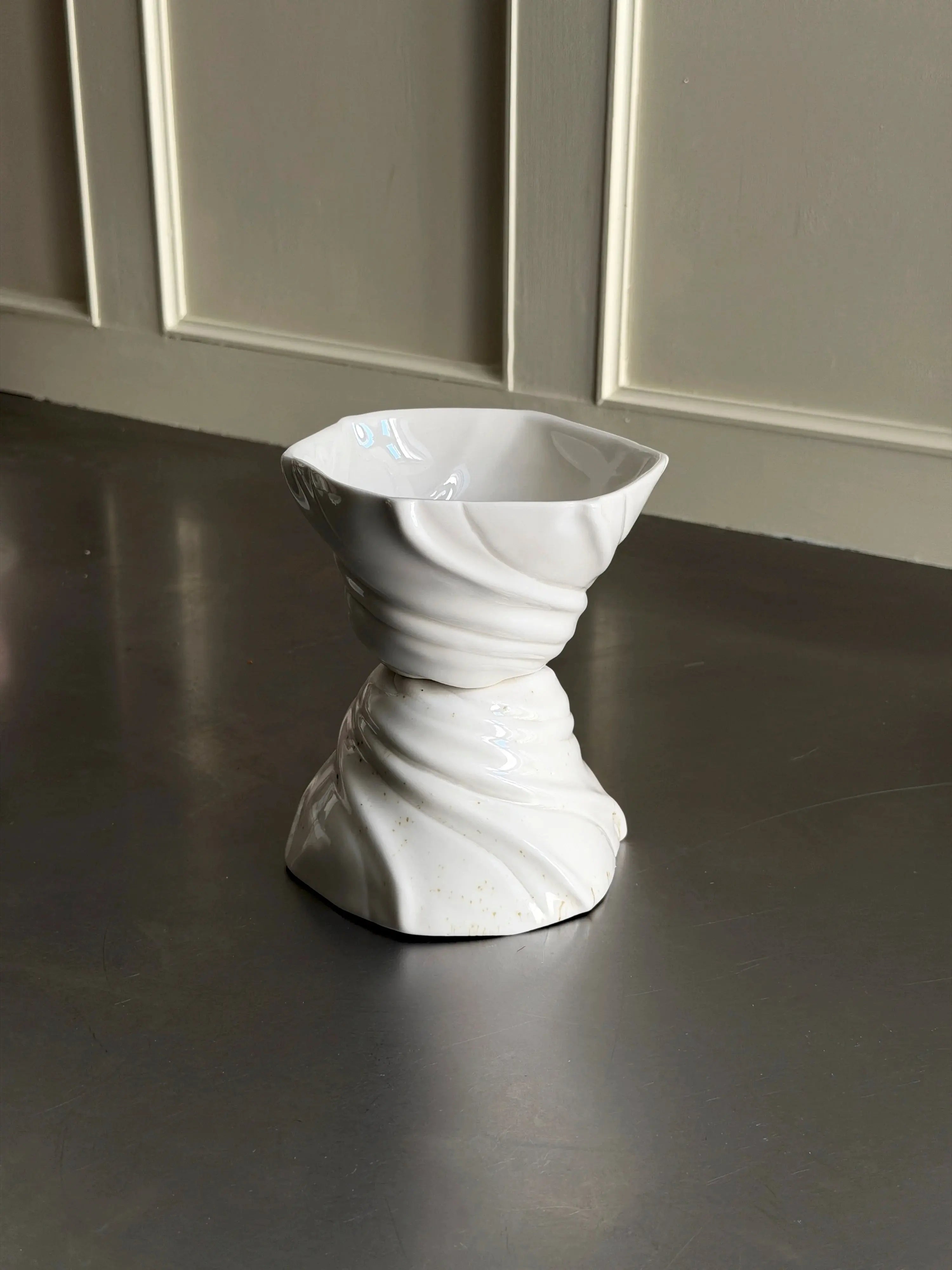 Håndlavet Riflingekop | Atelier Marée | Hvidt Porcelæn 270 ml Atelier Marée