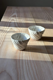 Håndlavet Tidevandskop Uden Hank | Atelier Marée | Hvidt Porcelæn Atelier Marée