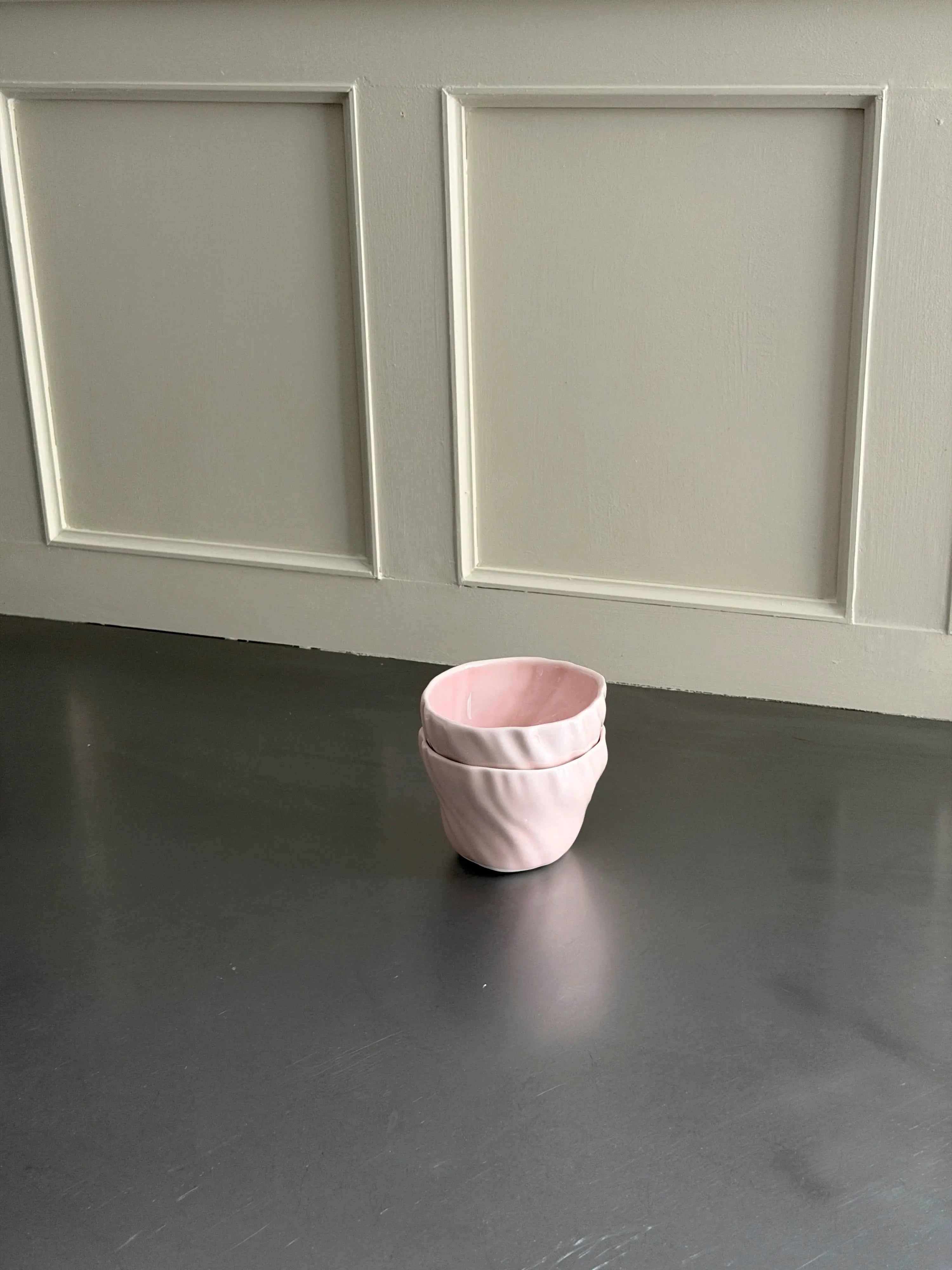 Håndlavet Tidevandskop Uden Hank | Atelier Marée | Lyserødt Porcelæn Atelier Marée