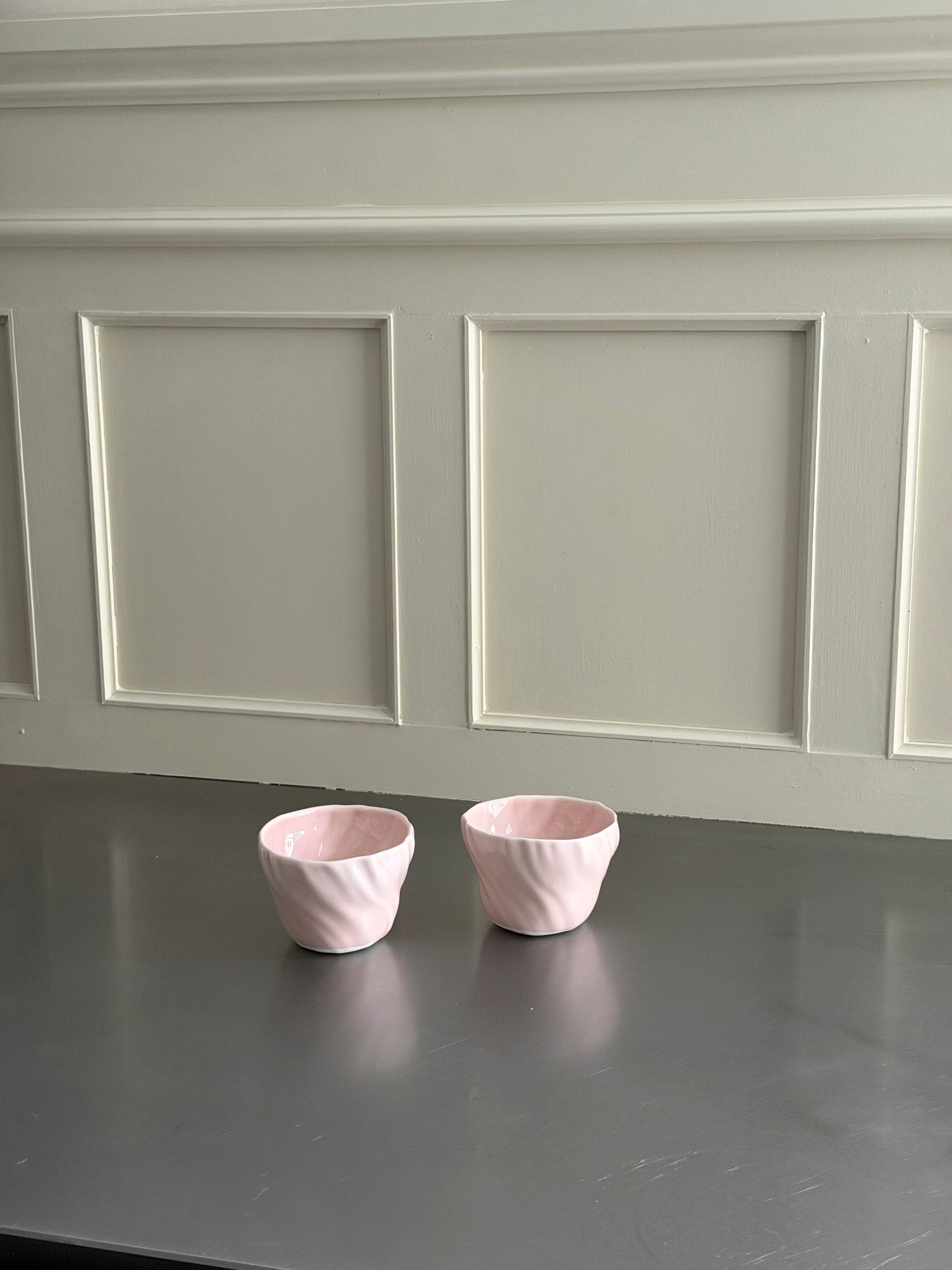 Handmade Tidal Cup Without Handle | Atelier Marée | Pink Porcelain