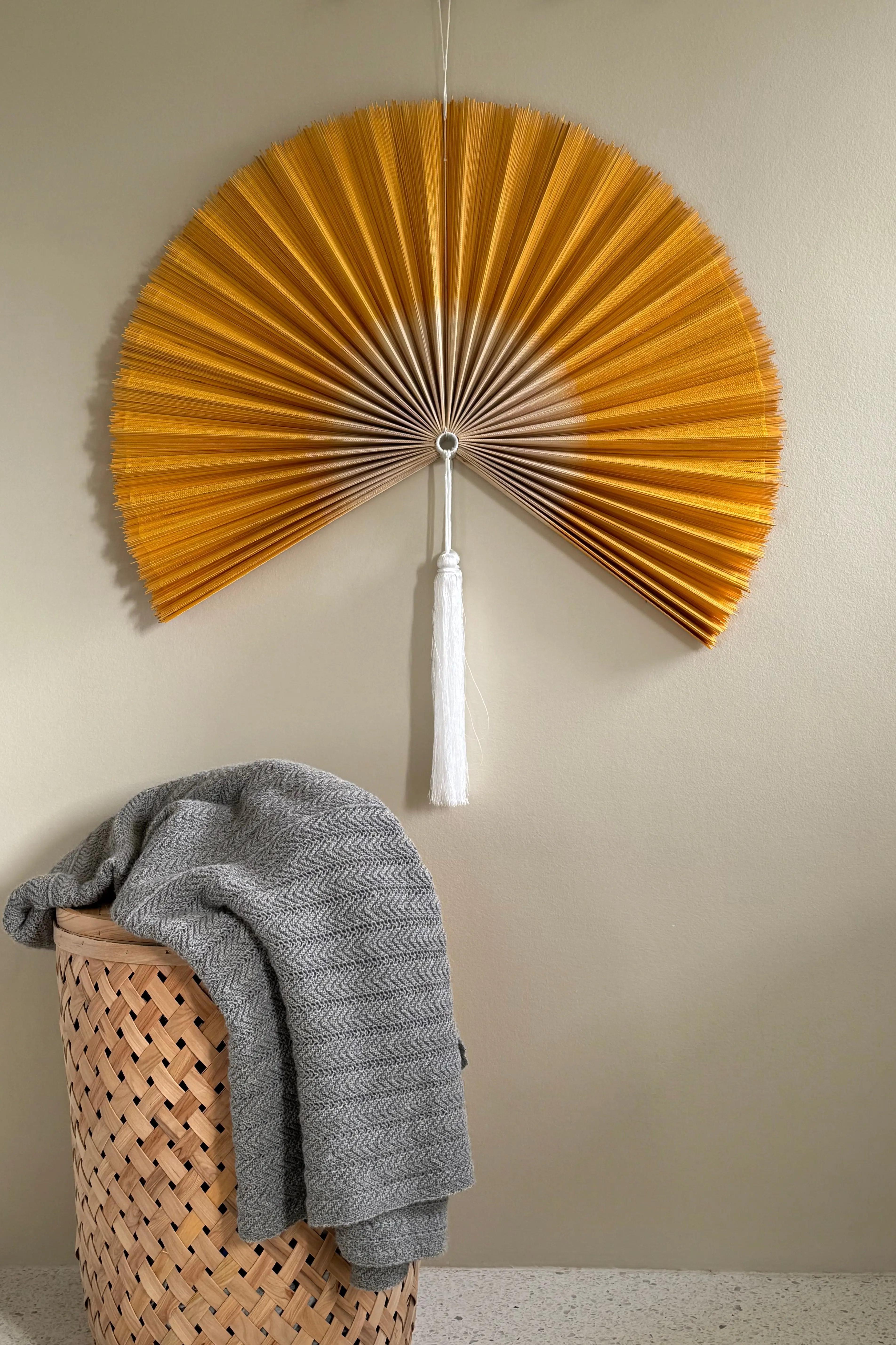 Håndlavet bambusvifte fra Vietnam | Gul - 2 størrelser Studio Hafnia