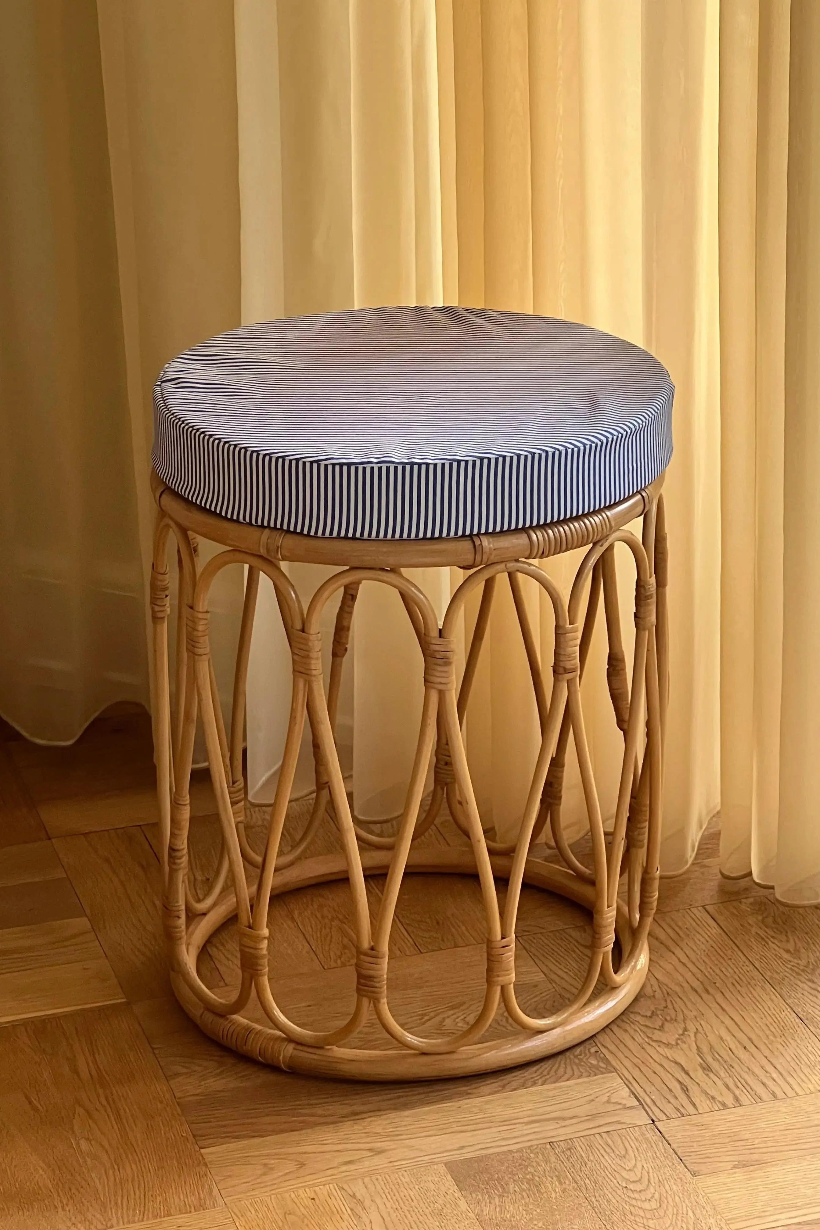 hvid stribet stof Studio Hafnia