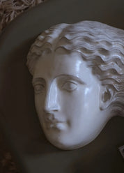 Hera Maske i AntiqueWhite Stentøj Laoru Laoru