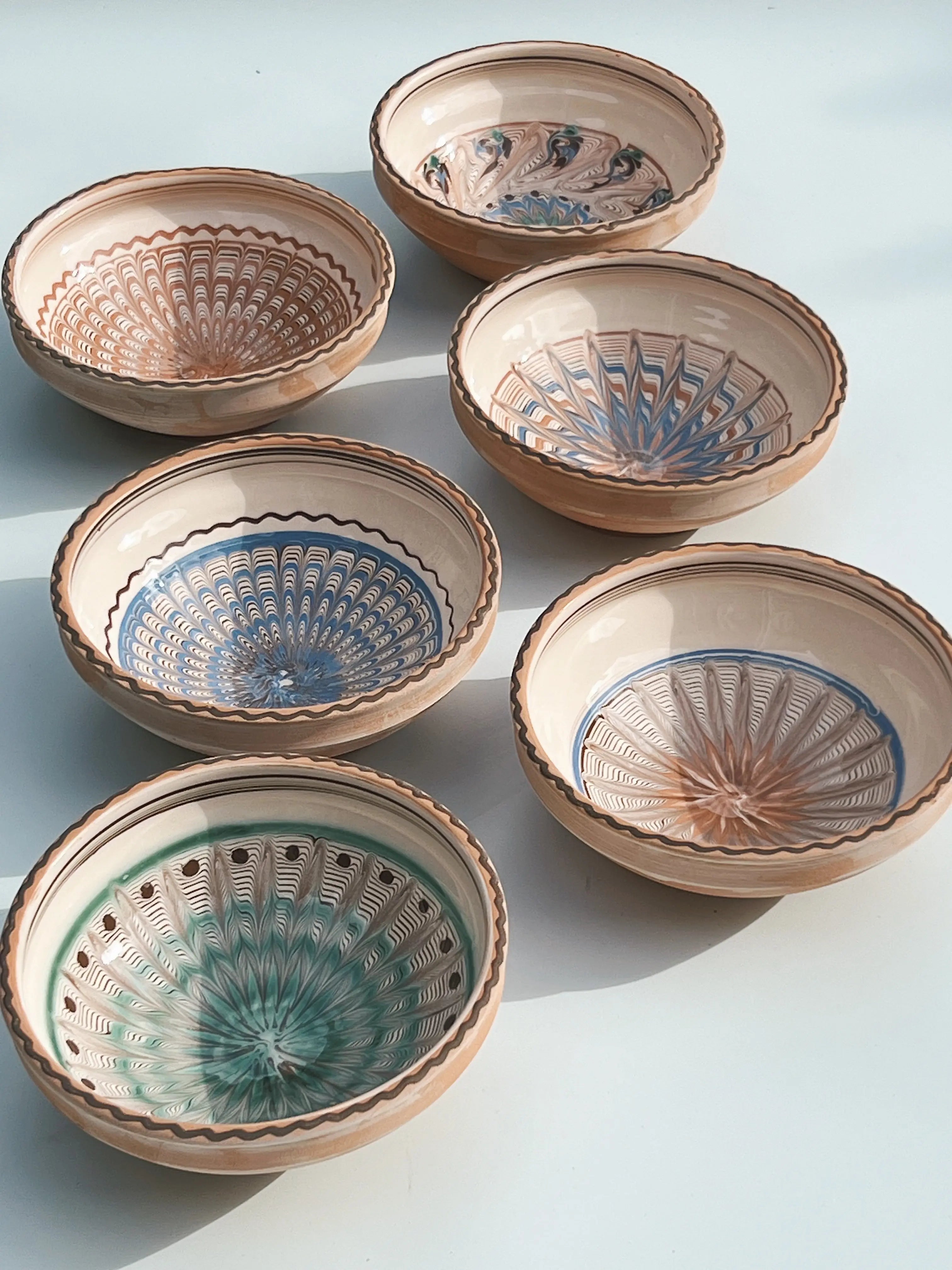 Horezu Keramik Skål | No. 03 | 25 cm Studio Hafnia
