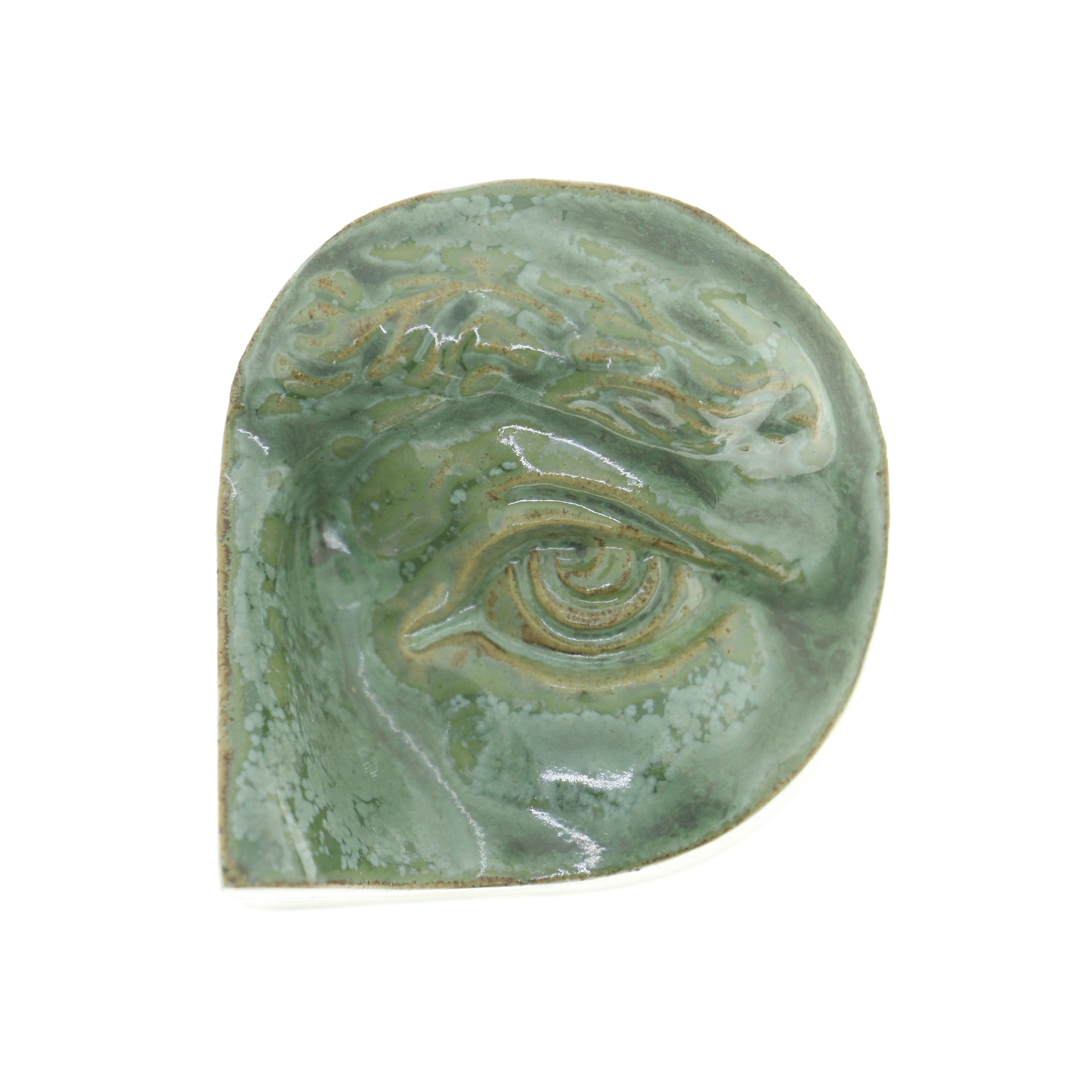Jacob Laoru | Rounded Eye (Left): Rundt venstre øje i glaseret stentøjsler i CopperGreen til væggen Studio Hafnia