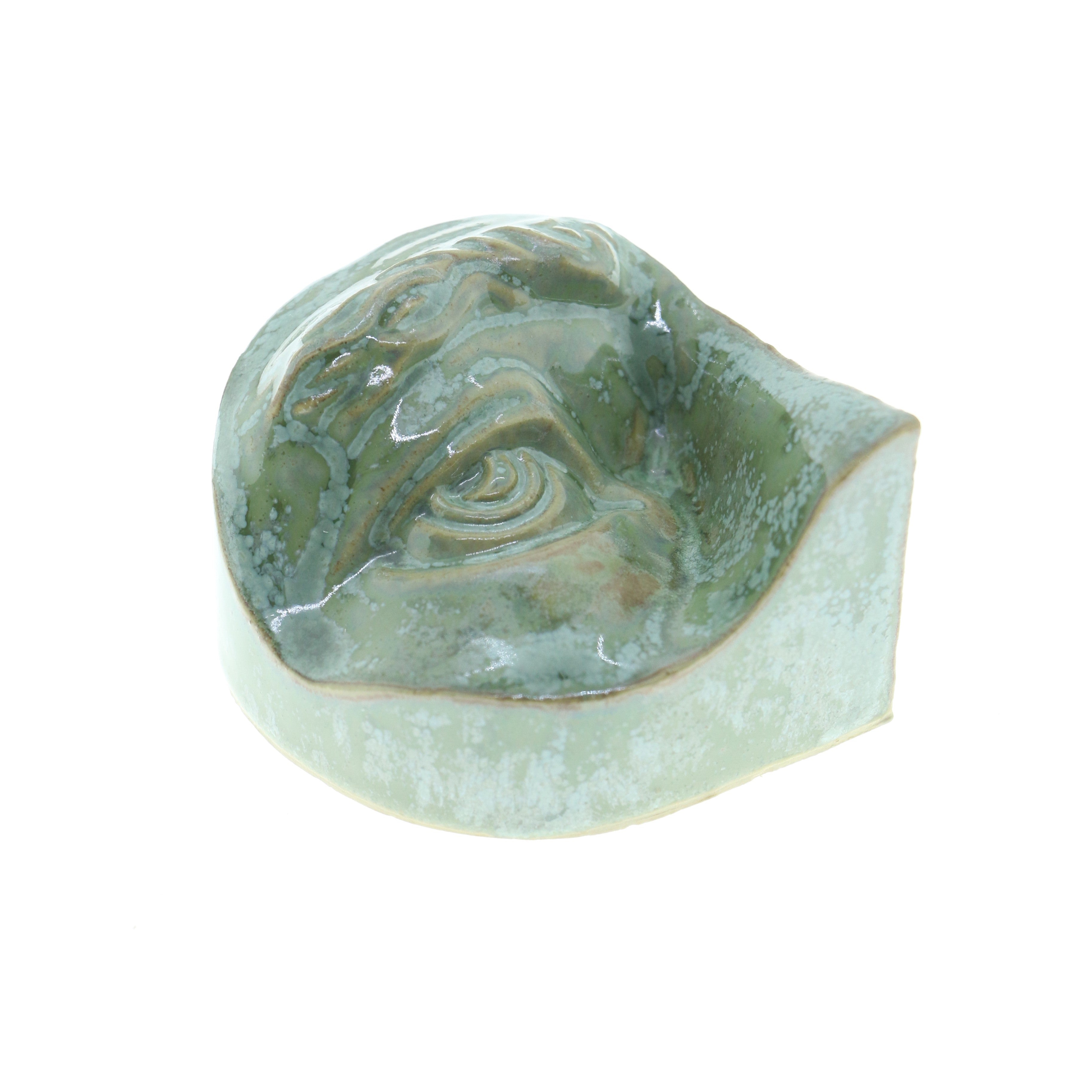 Jacob Laoru | Rounded Eye (Right): Rundt højre øje i glaseret stentøjsler i CopperGreen til væggen Studio Hafnia