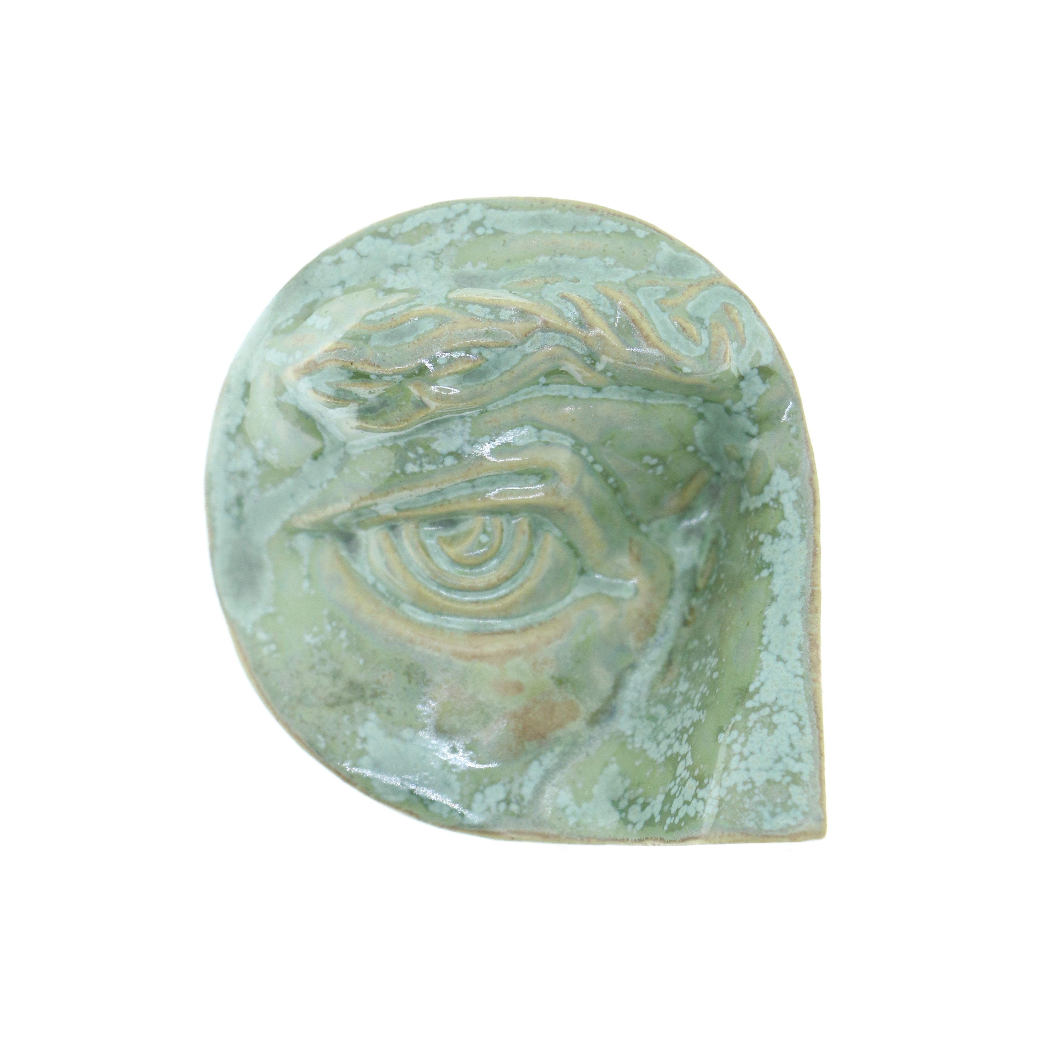 Jacob Laoru | Rounded Eye (Right): Rundt højre øje i glaseret stentøjsler i CopperGreen til væggen Studio Hafnia
