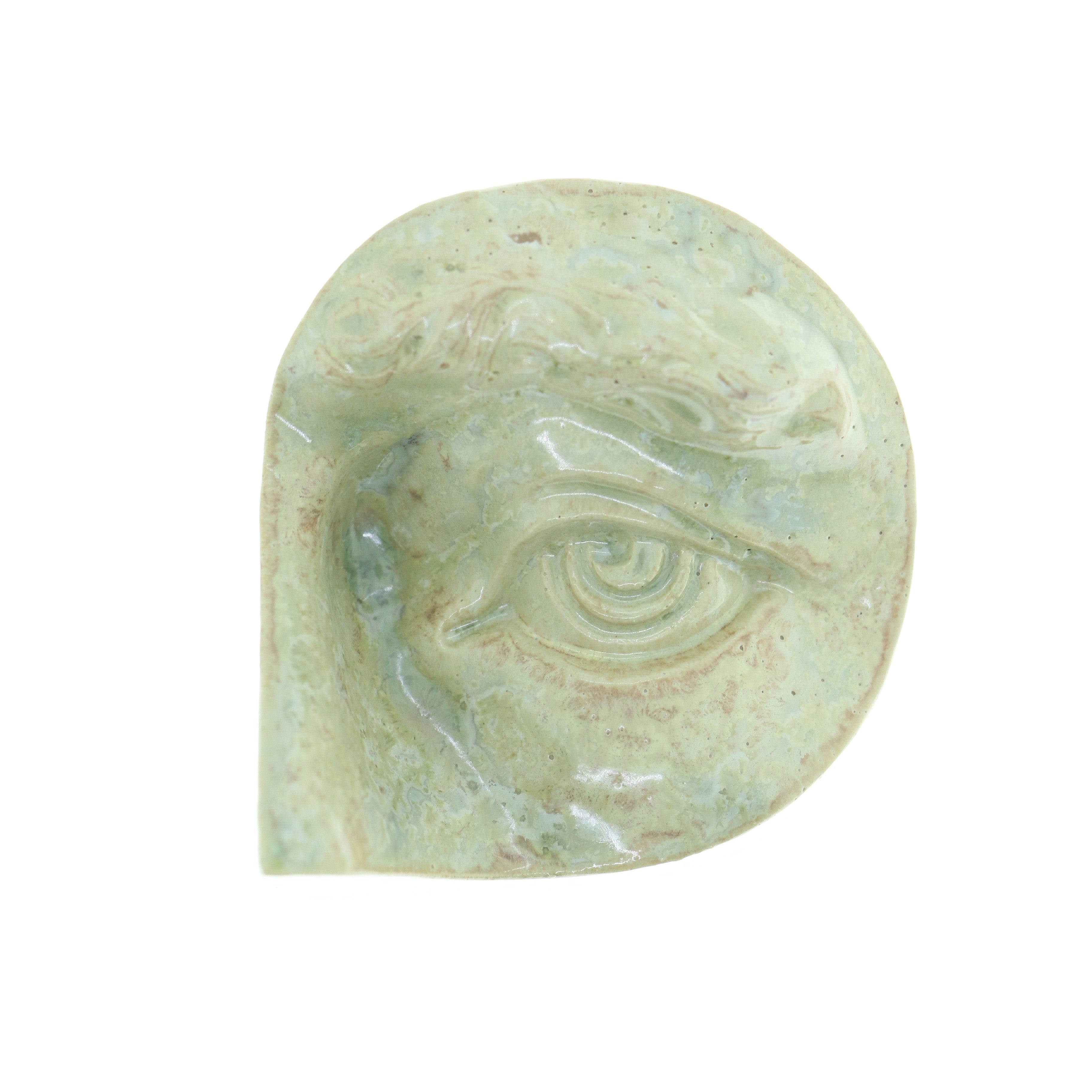 Jacob Laoru | Rounded Eye (Left): Rundt øje i glaseret stentøjsler i CrystalGreen til væggen Studio Hafnia