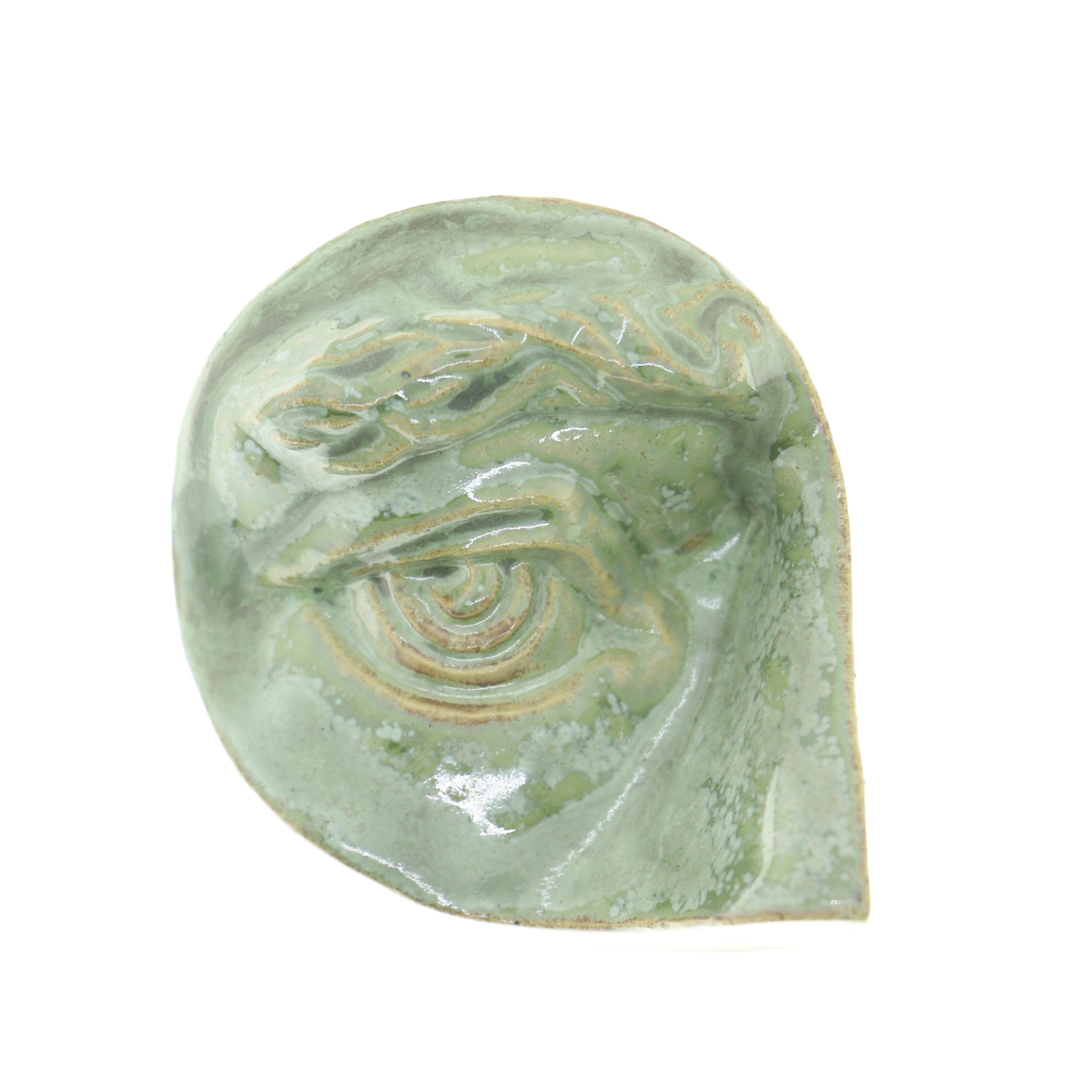 Jacob Laoru | Rounded Eye (Right): Rundt højre øje i glaseret stentøjsler i CopperGreen til væggen Studio Hafnia