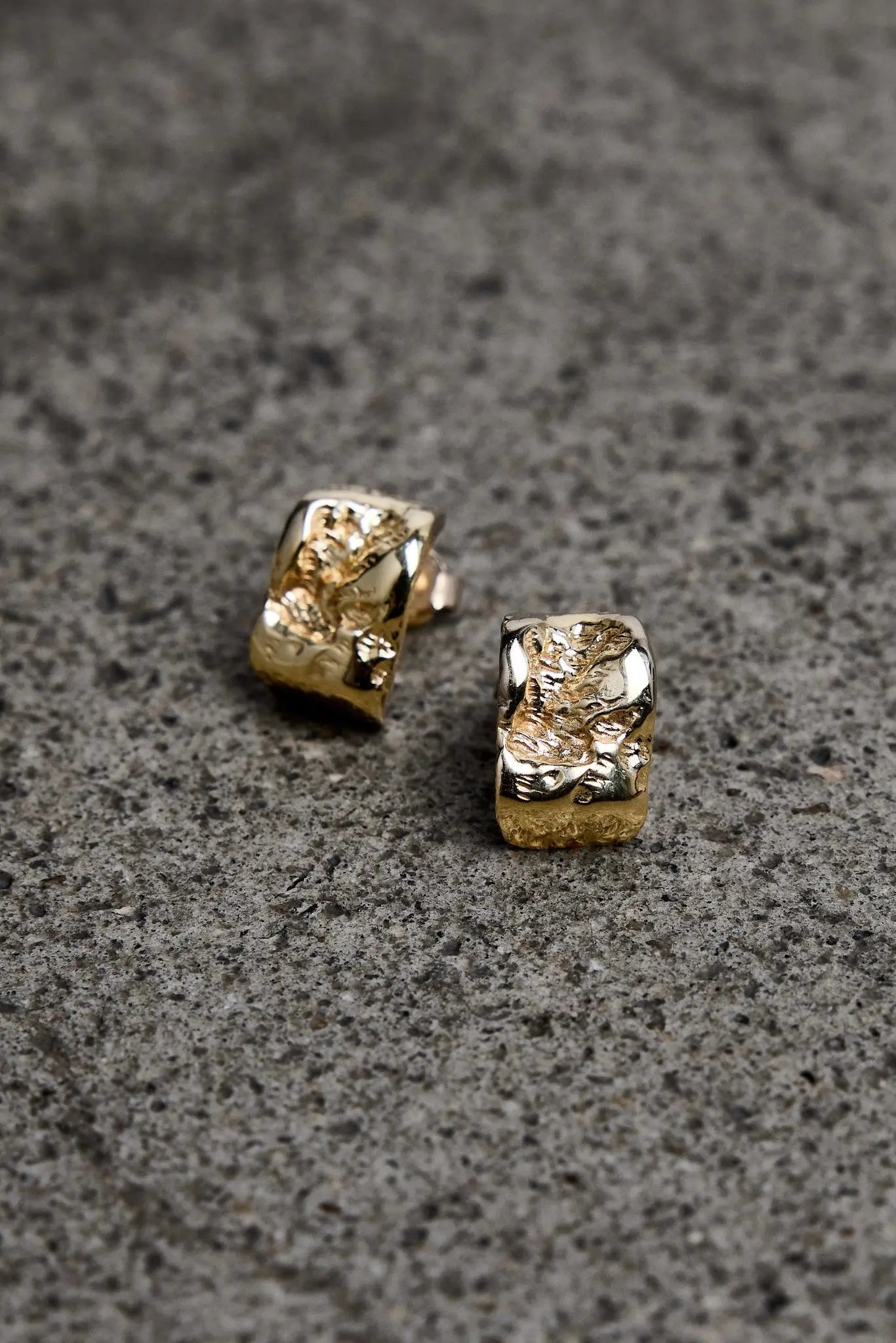 Inger Øreringe i massiv 14K guld af Christina Iversen Studio Christina Iversen Studio
