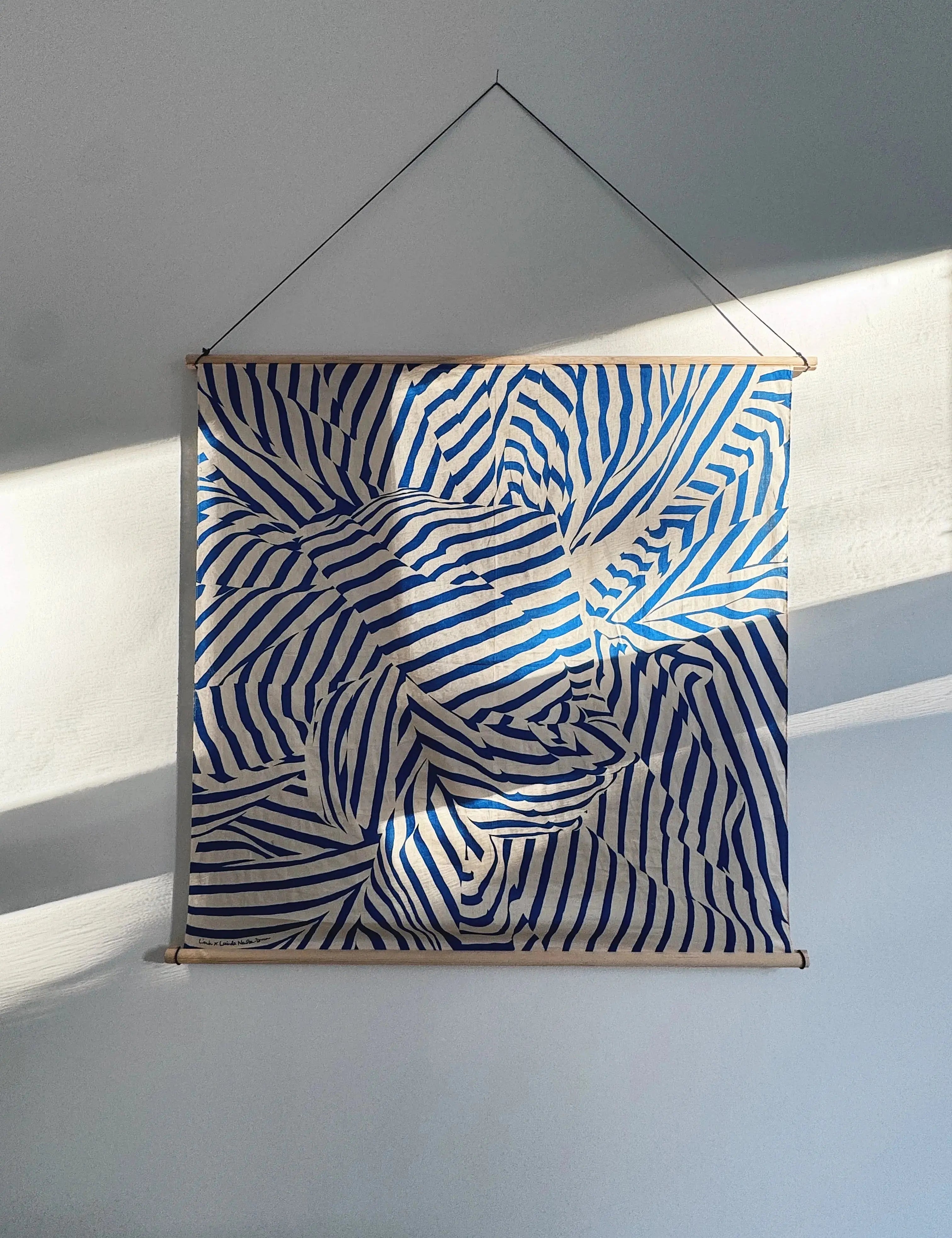 striber | 90 x 90 cm Link Collective