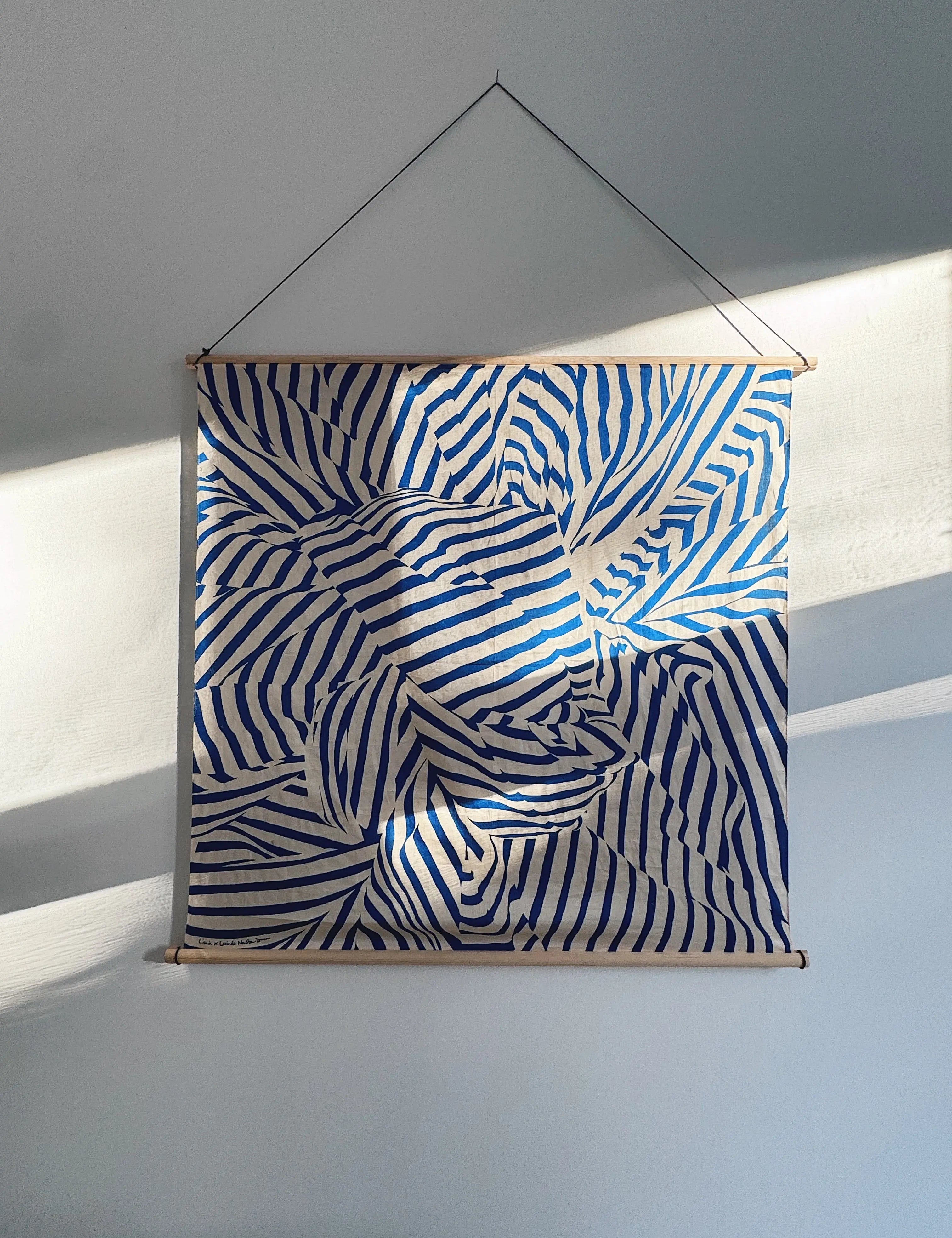 striber | 90 x 90 cm Link Collective