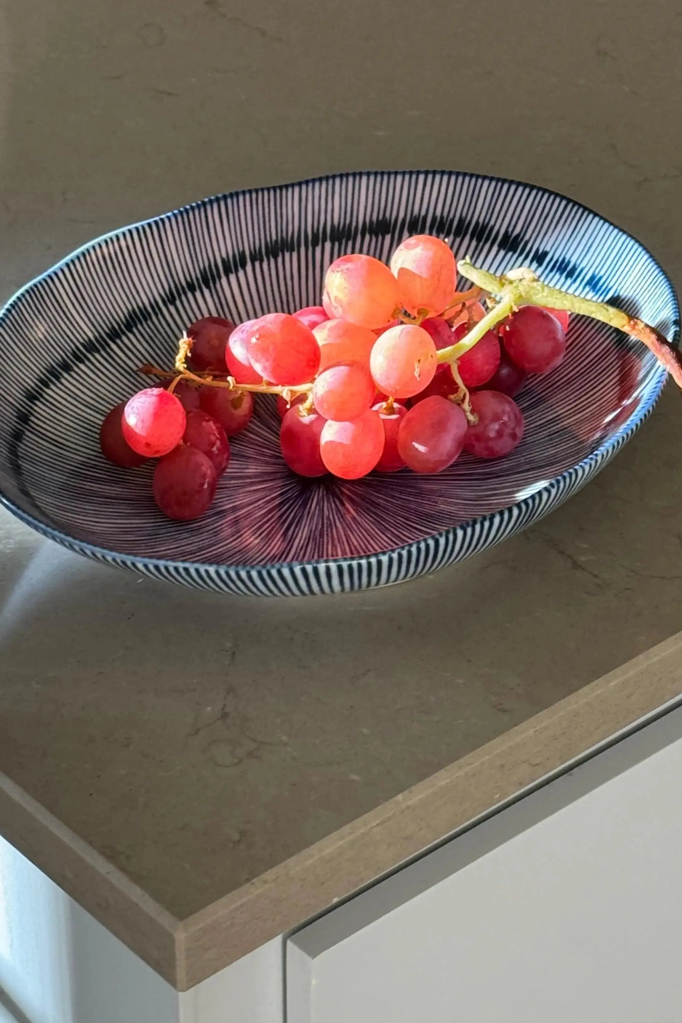 Dyb Tallerken med Julienne Mønster | 22 cm Studio Hafnia