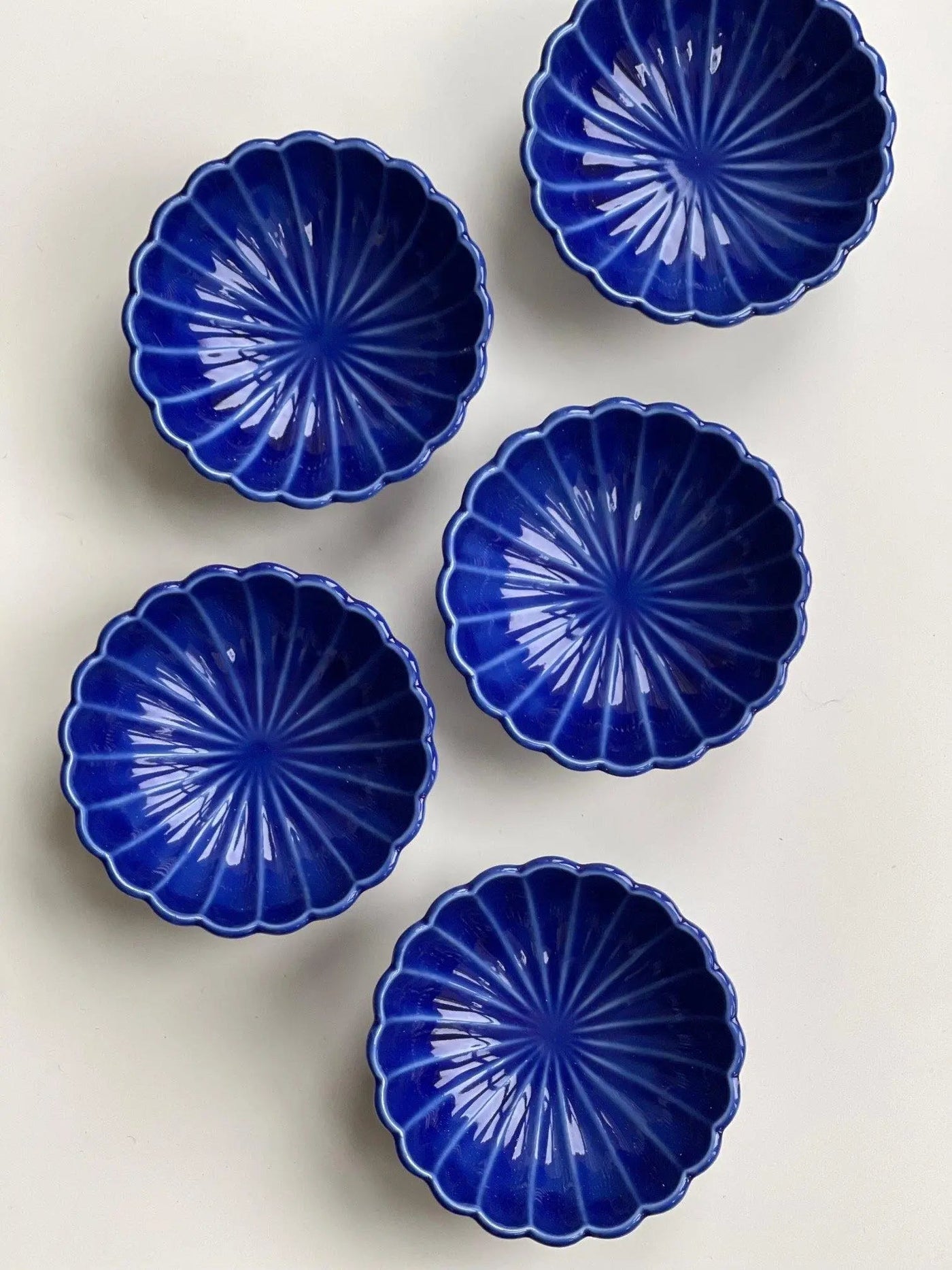 Japansk blomsterskål i keramik | Blå 8.3 cm Studio Hafnia