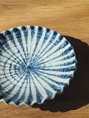 Japansk fad i Mino keramik – blå og hvid Ø22,8 cm Studio Hafnia