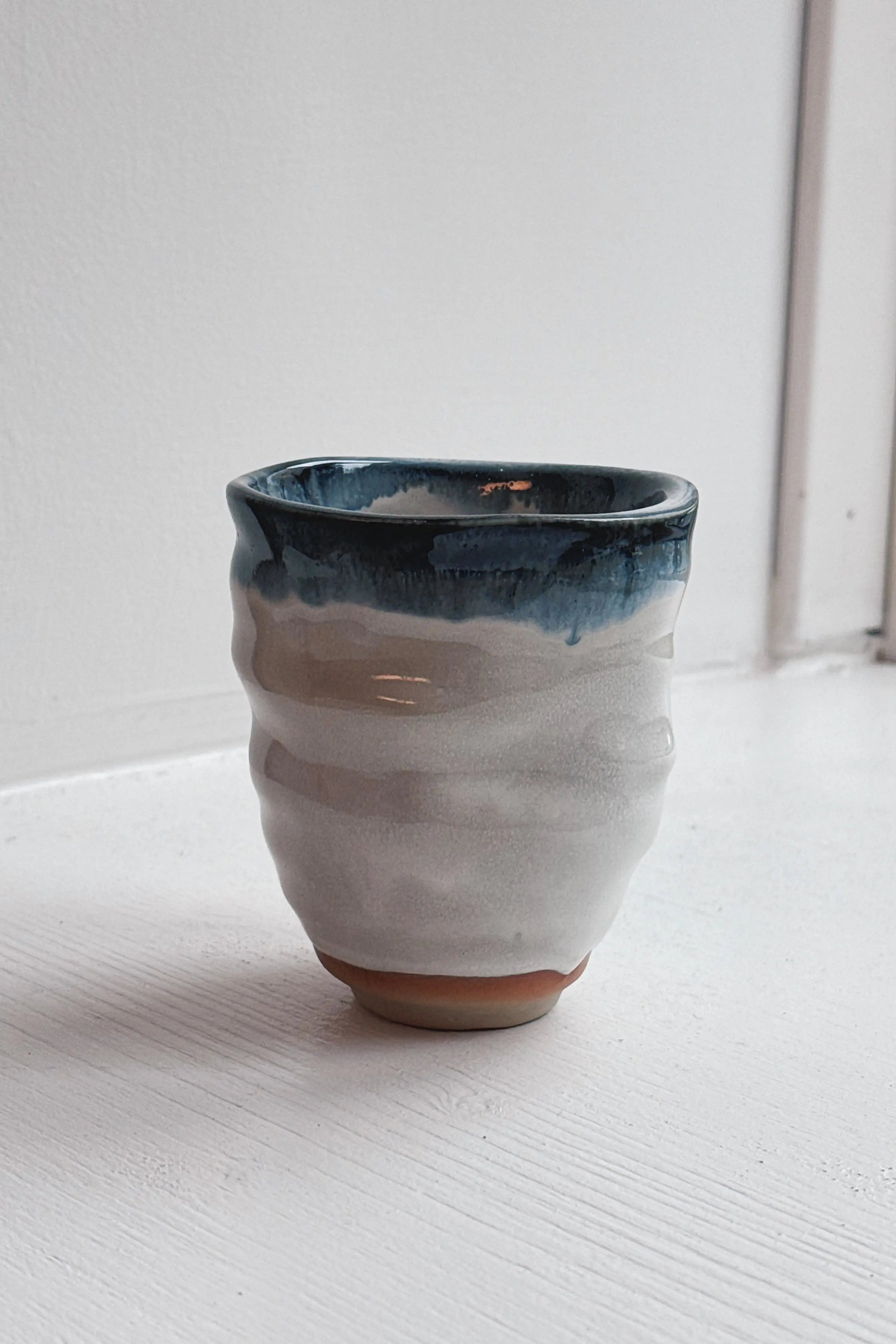Japanese ceramic cup – white and blue-grey, tall (170 ml)