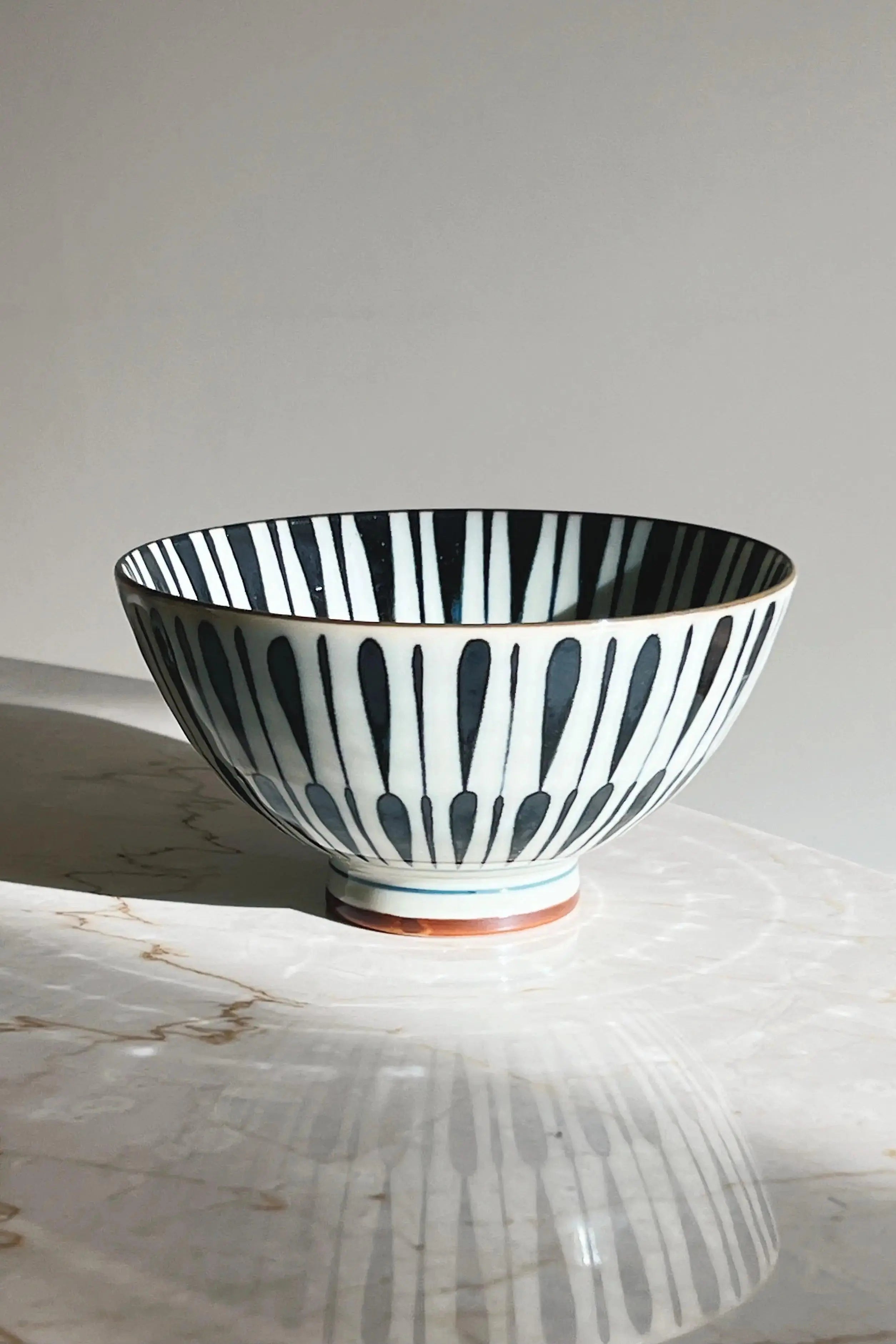 Japansk skål med dråbeformet mønster | To størrelser Studio Hafnia