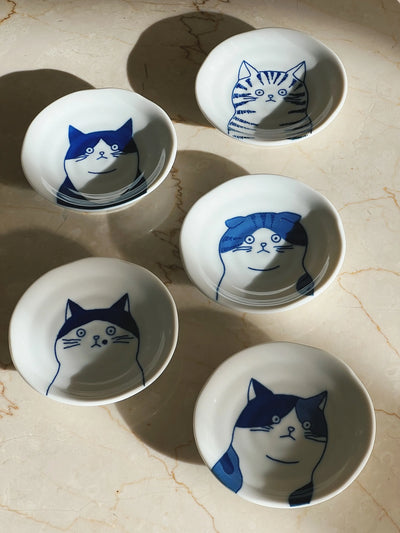 Japansk tallerken med blå kat | 5 forskellige slags | 10 cm Studio Hafnia