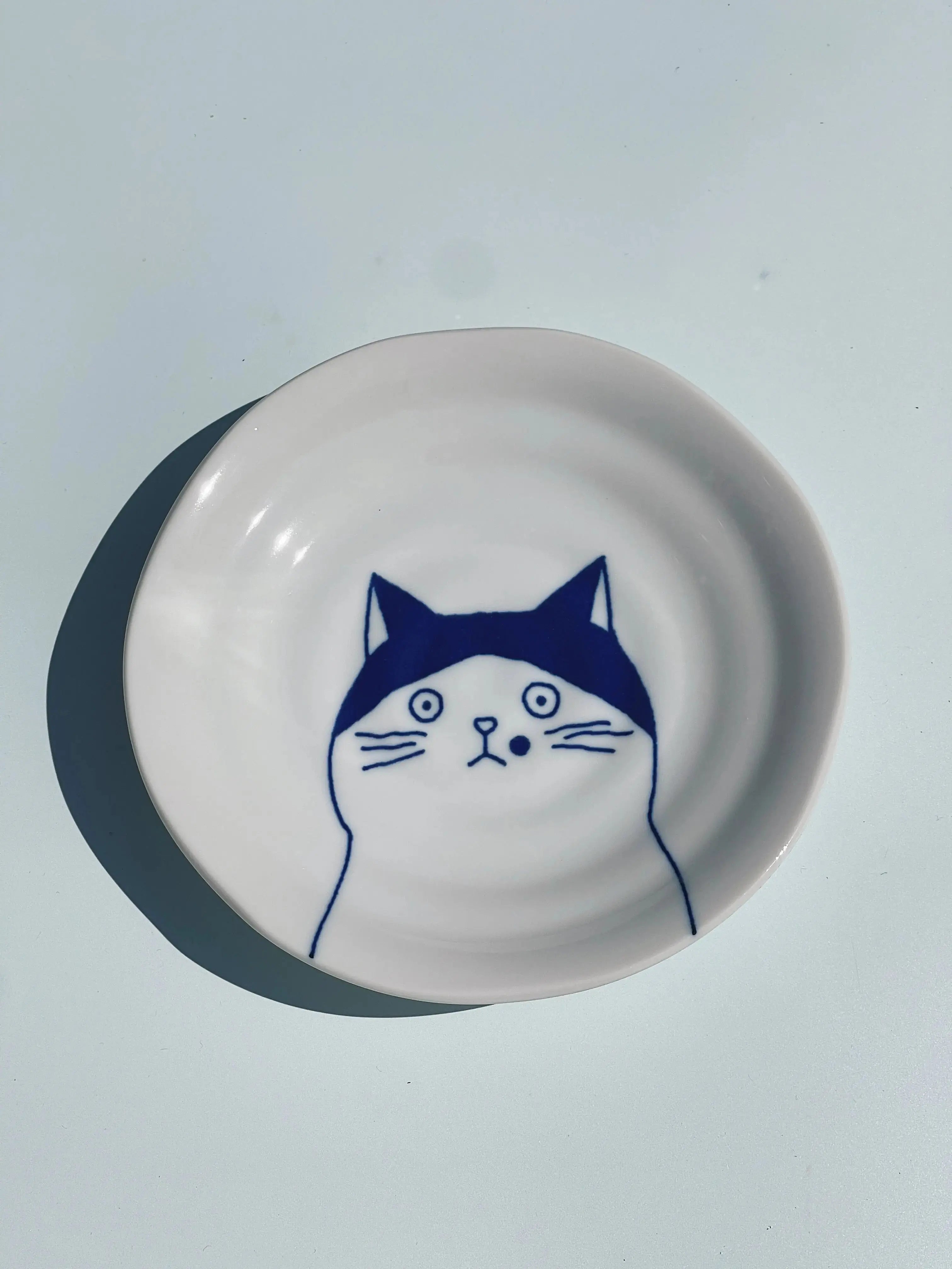Japansk tallerken med blå kat | 5 forskellige slags | 16 cm Studio Hafnia