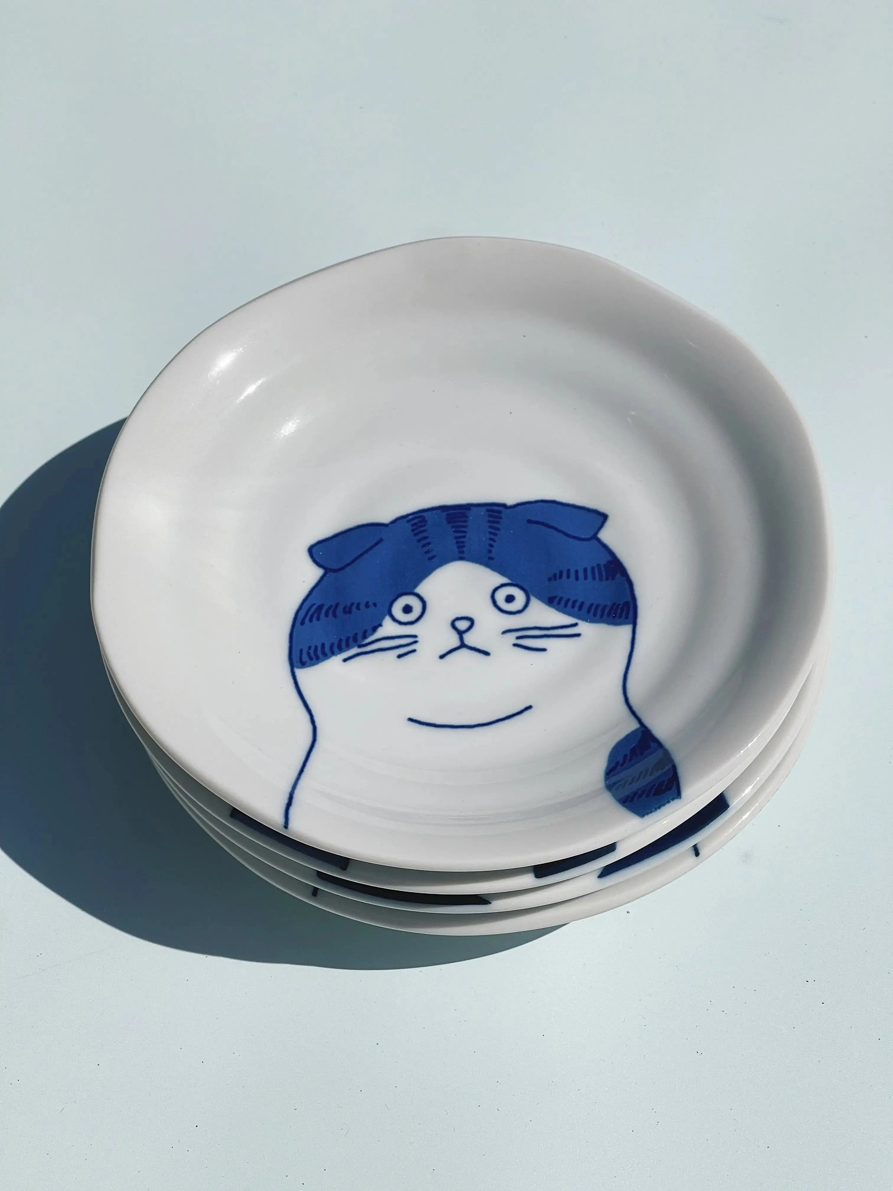 Japansk tallerken med blå kat | 5 forskellige slags | 16 cm Studio Hafnia