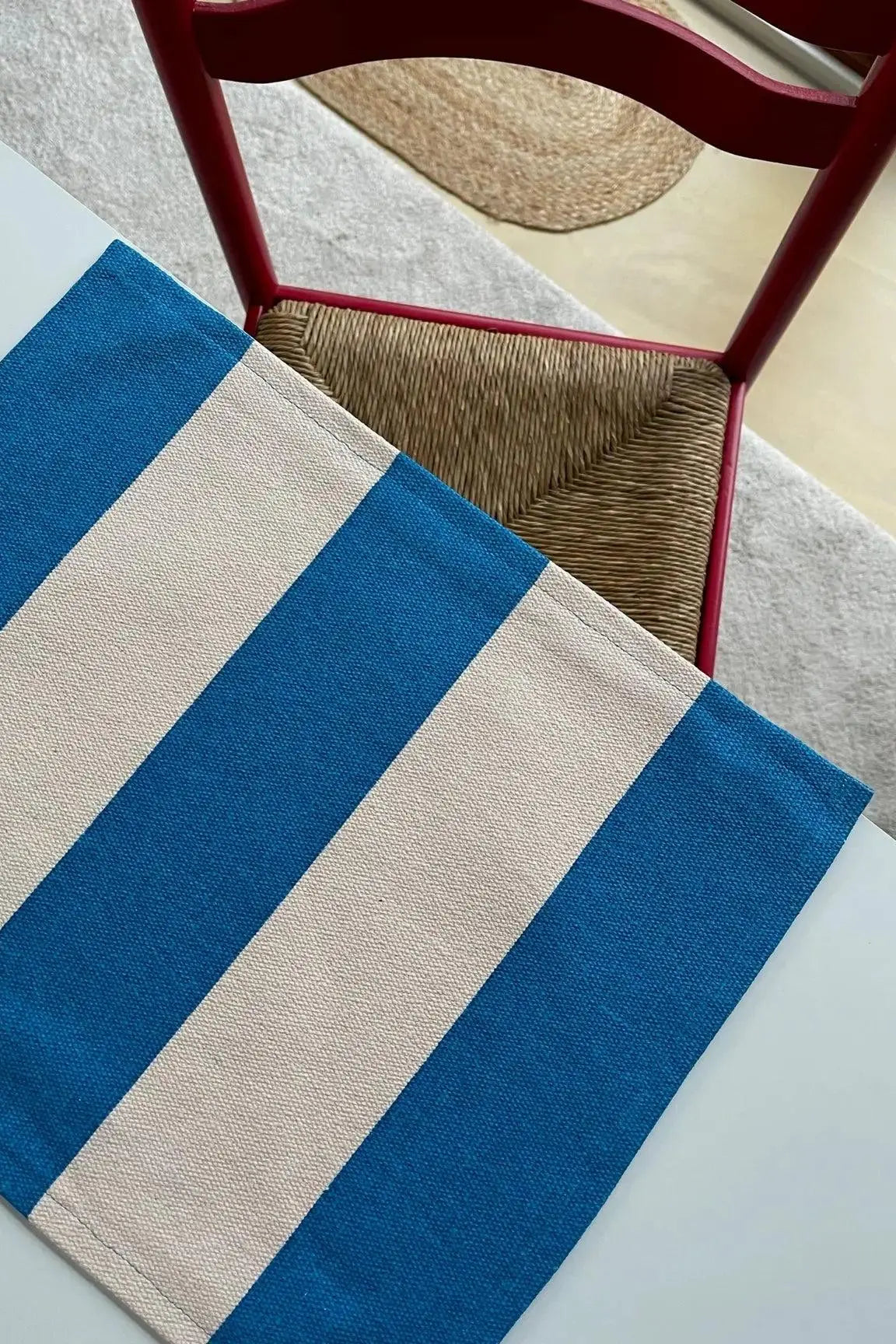 Jou Quilts dækkeserviet | Sommer blå/Pudder brede striber Jou Quilts