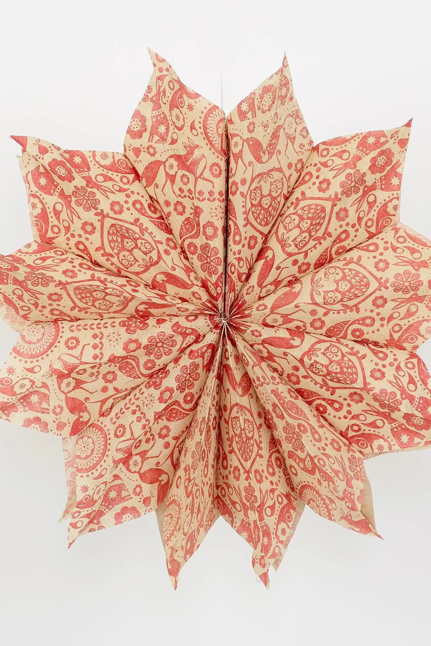 Julestjerne Greta i rødt og hvidt papir til ophæng | Hvid Ø40 cm World of Craft