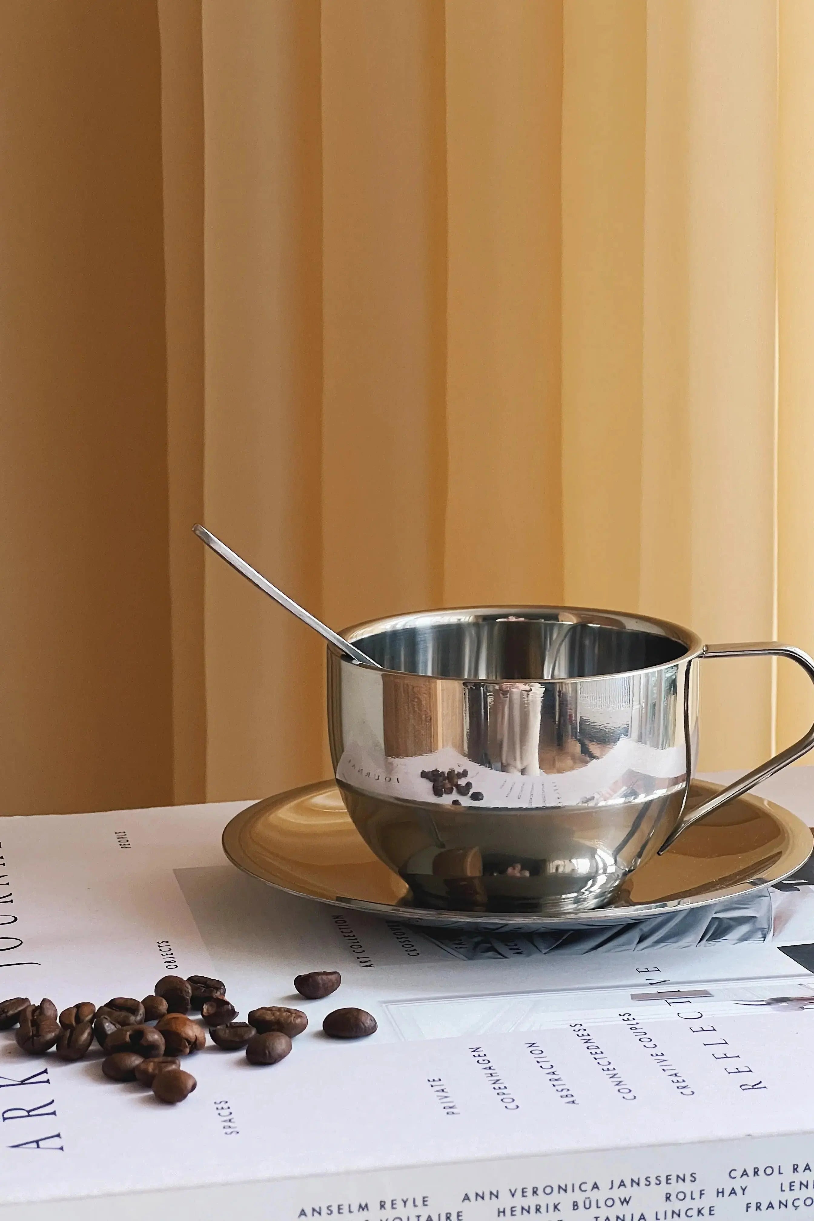 Kaffesæt med rund kop, underkop og ske i Rustfrit stål | 180 ml Studio Hafnia