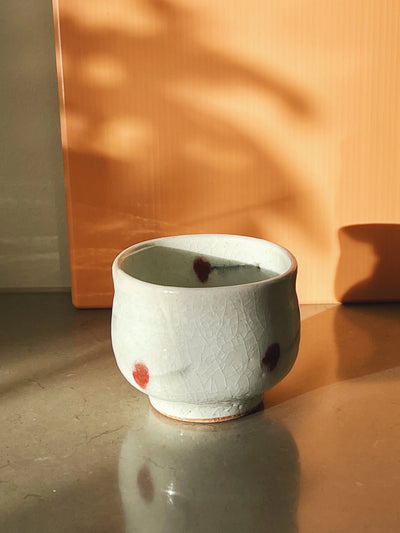 Kirsebær kop fra Japan i keramik Studio Hafnia