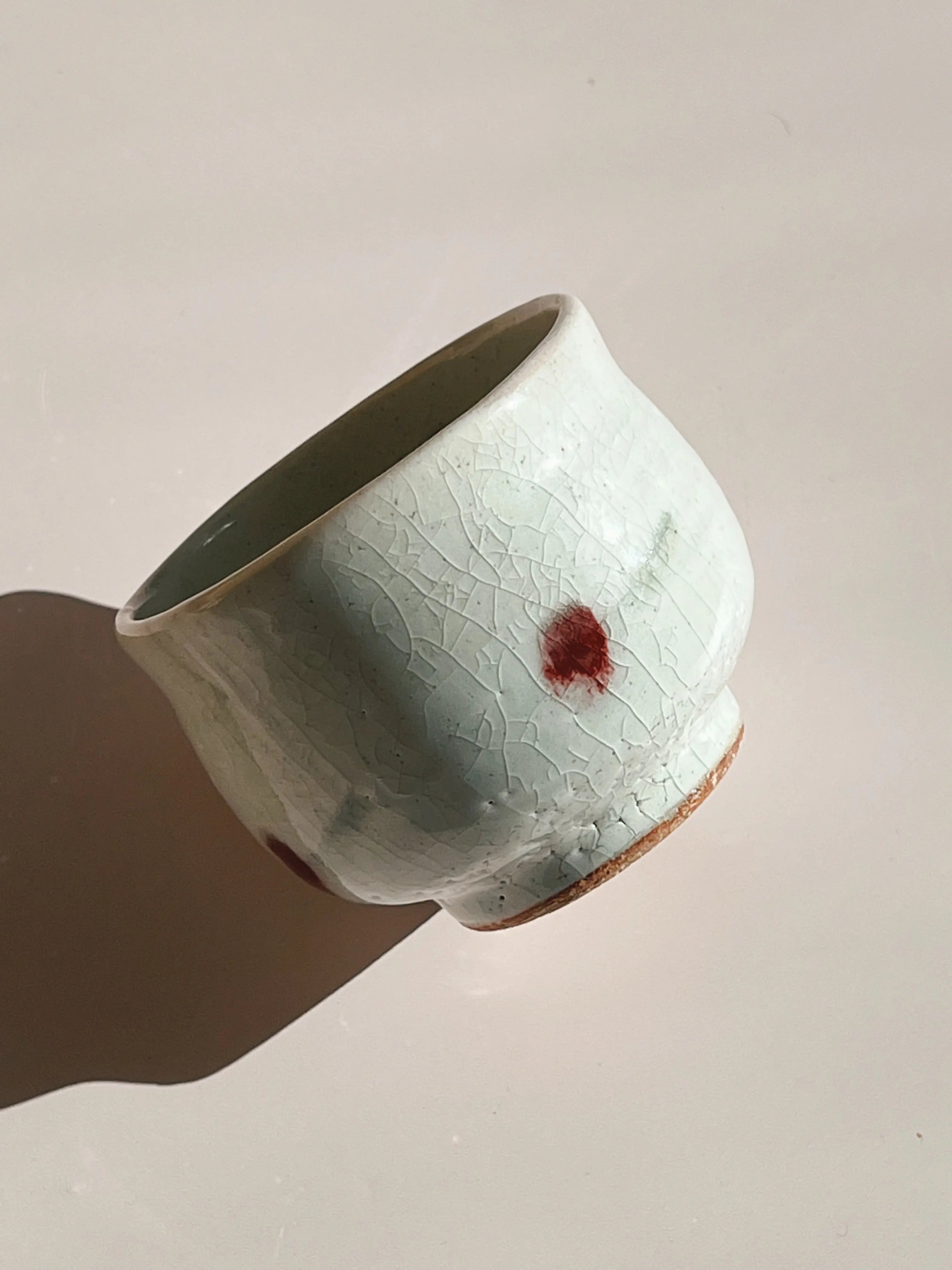 Kirsebær kop fra Japan i keramik Studio Hafnia