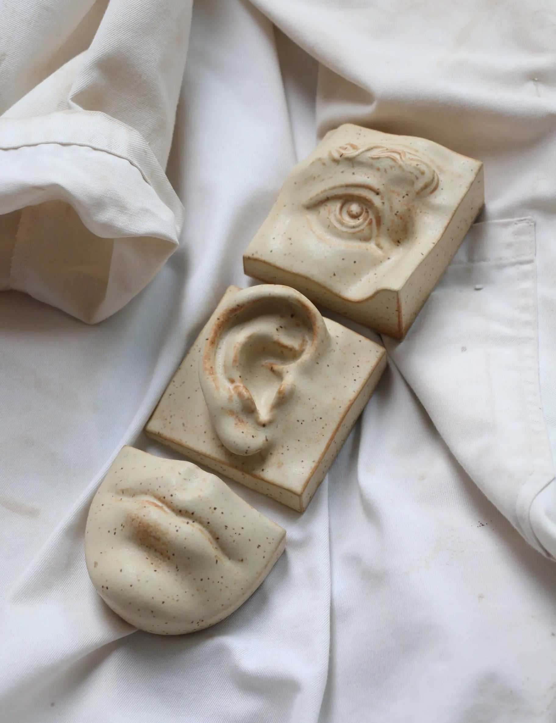 Kombination 8 i WarmSand - Right Eye, Right Ear og Small Mouth Laoru Laoru