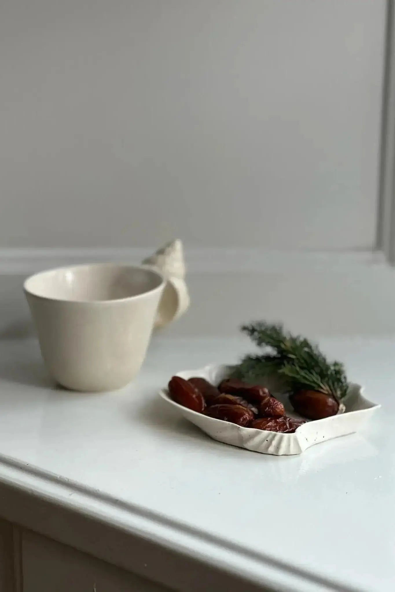 Konkylie Kop af Christina Iversen Studio i creme, keramik Christina Iversen Studio