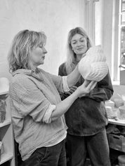 Konkylievase af Christina Iversen Studio i keramik Christina Iversen Studio