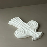 Laoru Laoru – Thalia Muse Vaserelief | Antique White H28 cm Laoru Laoru