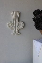 Laoru Laoru – Thalia Muse Vaserelief | Antique White H28 cm Laoru Laoru